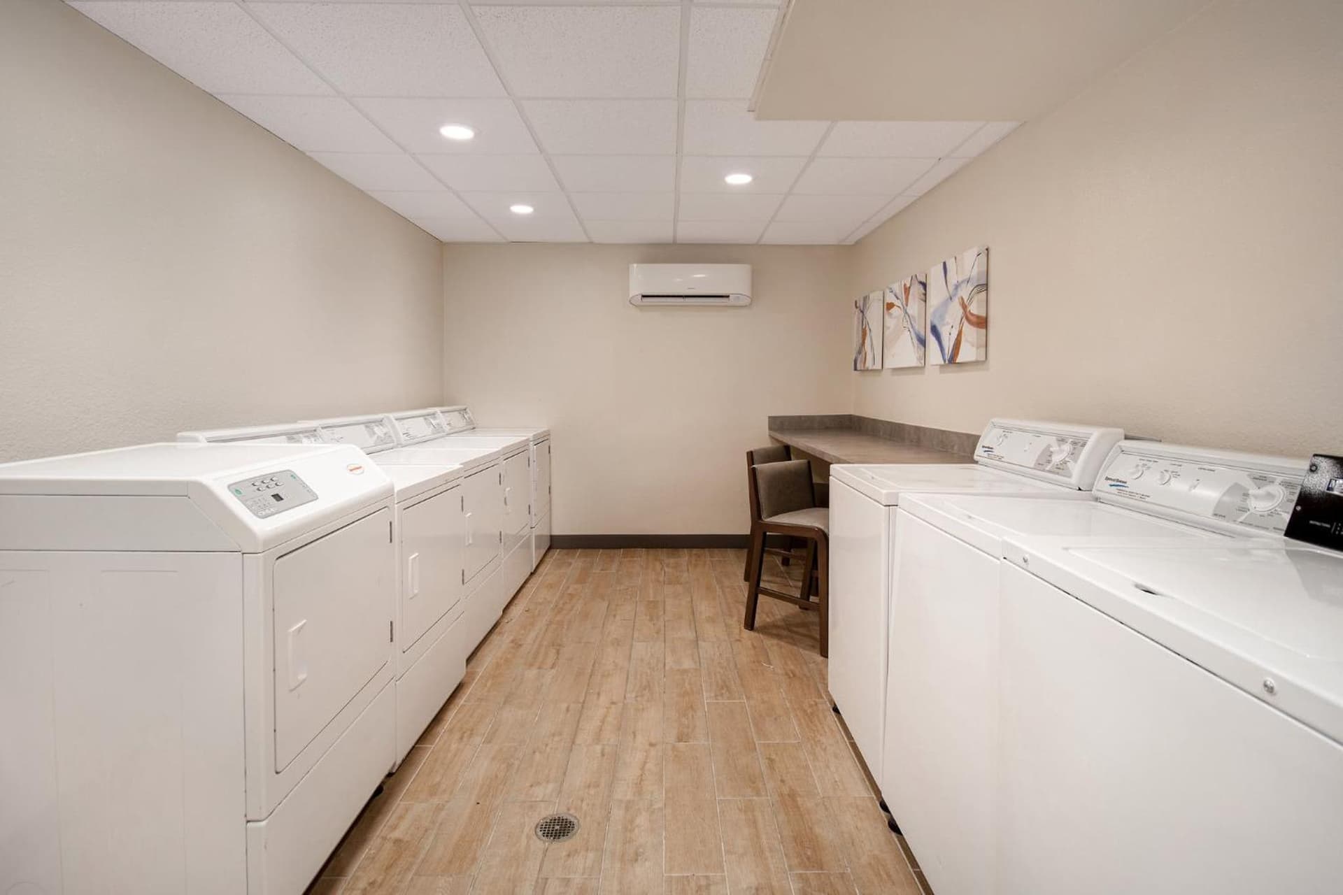 Candlewood Suites Columbia-Fort Jackson by IHG property views in Columbia, SC — gallery photo 3