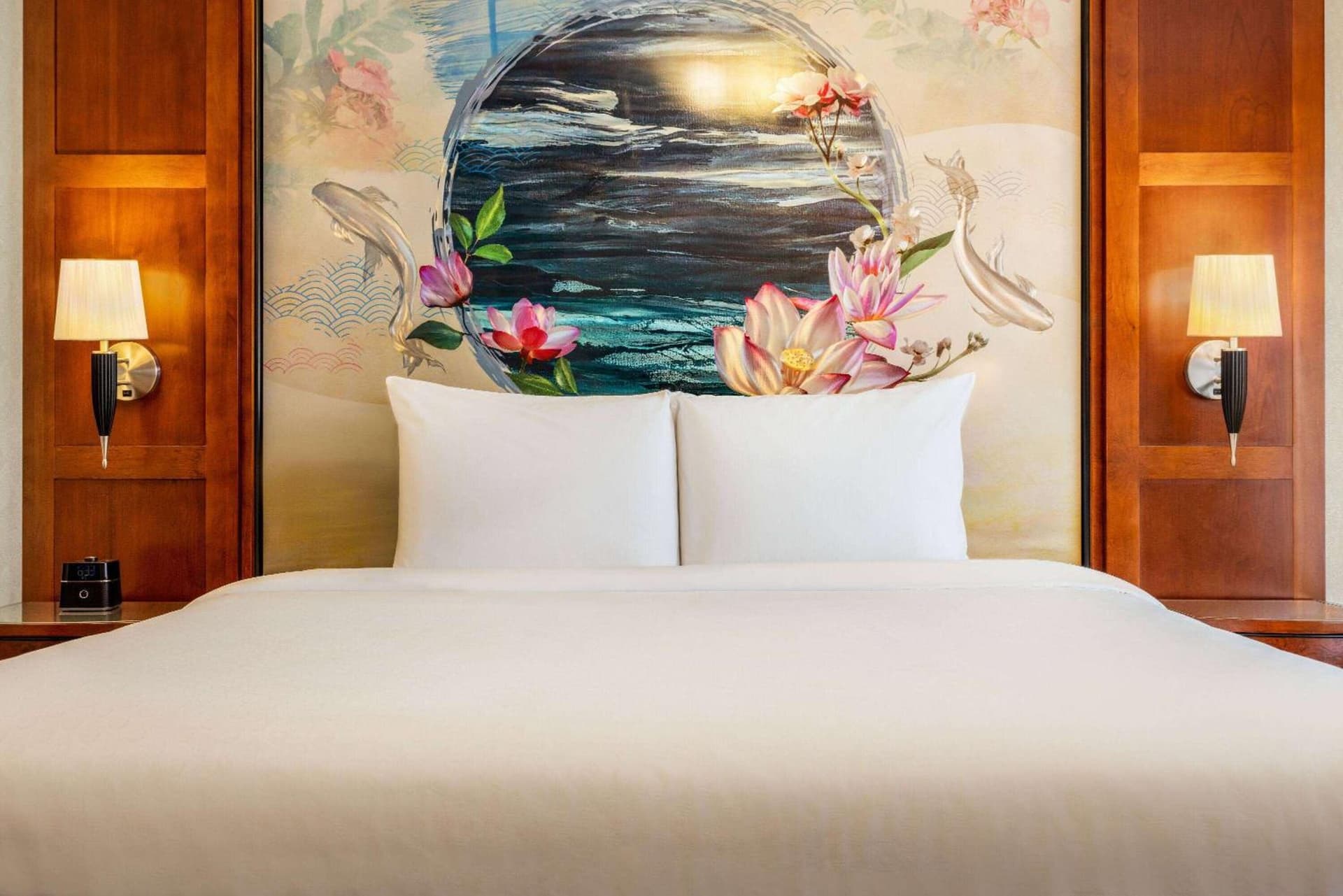 Viana Hotel and Spa, Trademark Collection by Wyndham gallery photo in Westbury, NY — image 11