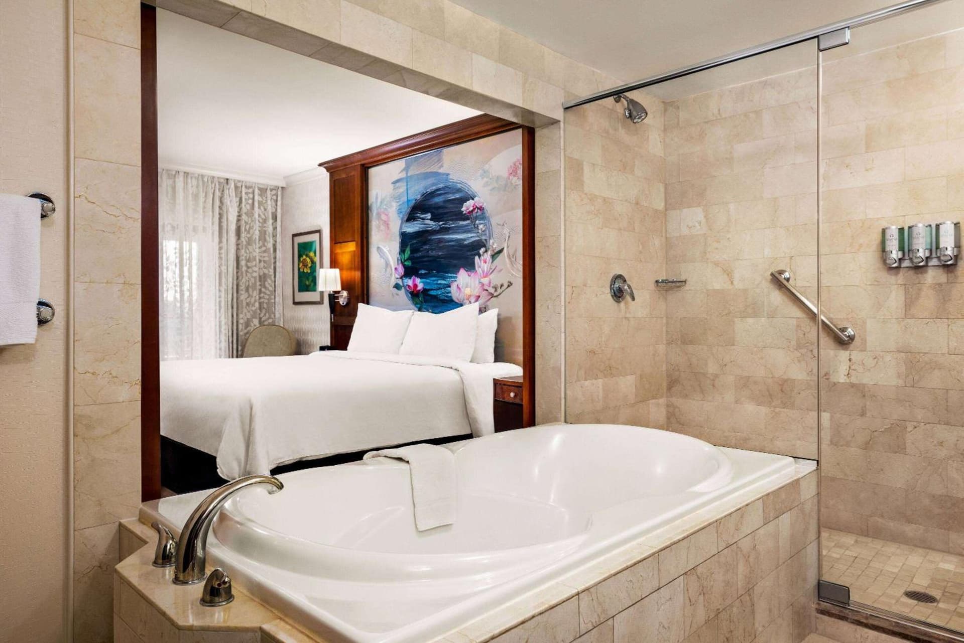 Viana Hotel and Spa, Trademark Collection by Wyndham gallery photo in Westbury, NY — image 10