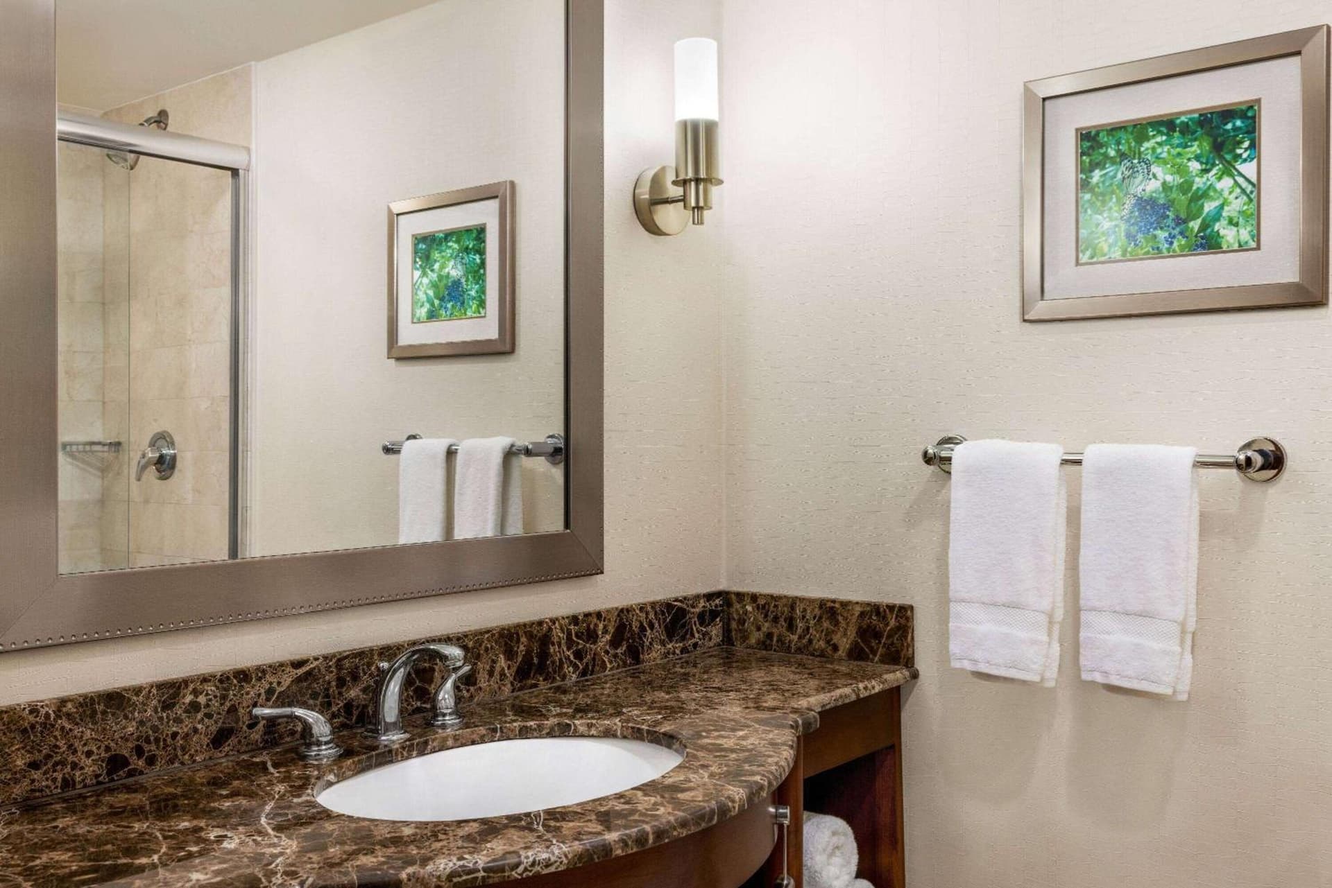 Viana Hotel and Spa, Trademark Collection by Wyndham gallery photo in Westbury, NY — image 46