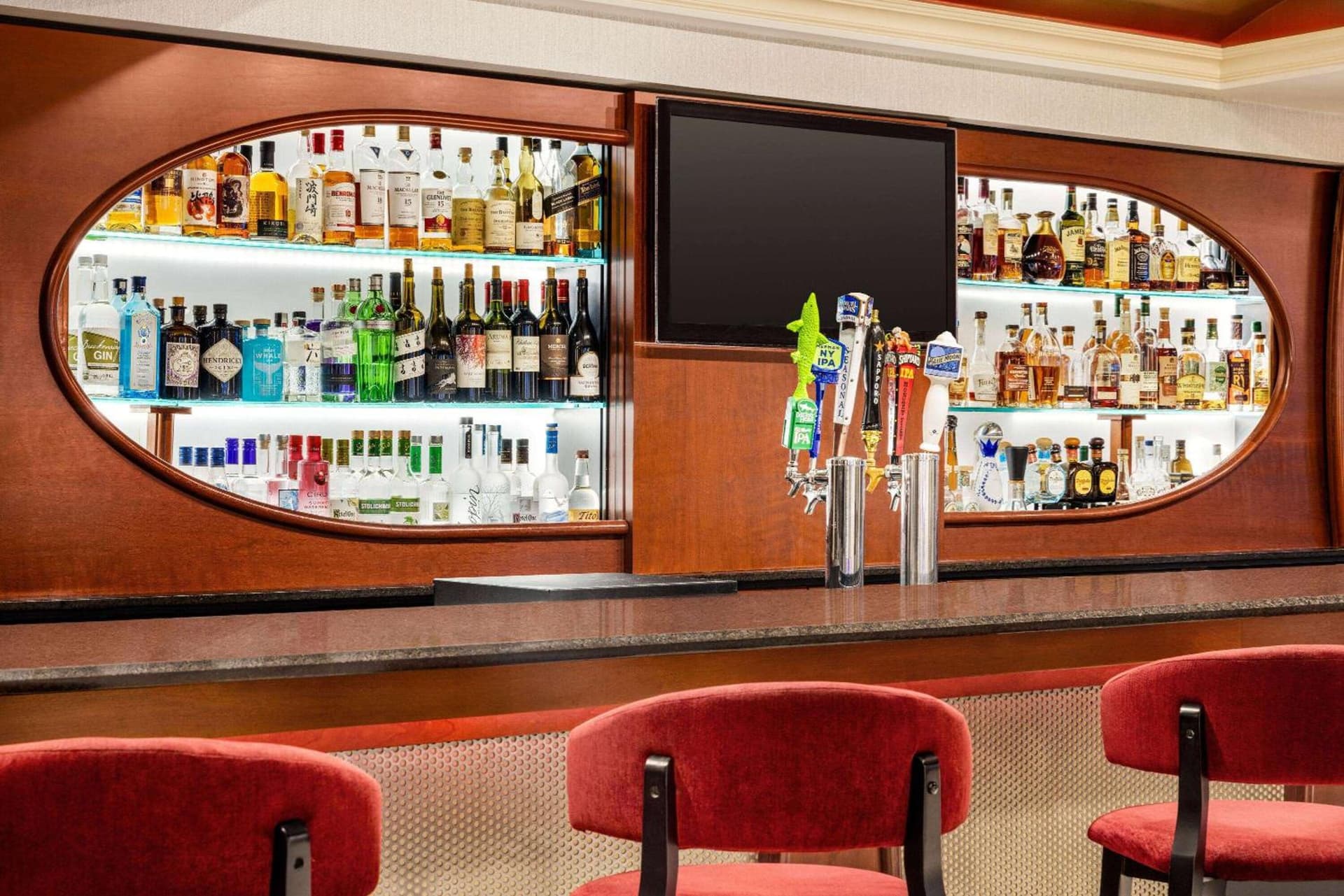 Viana Hotel and Spa, Trademark Collection by Wyndham gallery photo in Westbury, NY — image 19