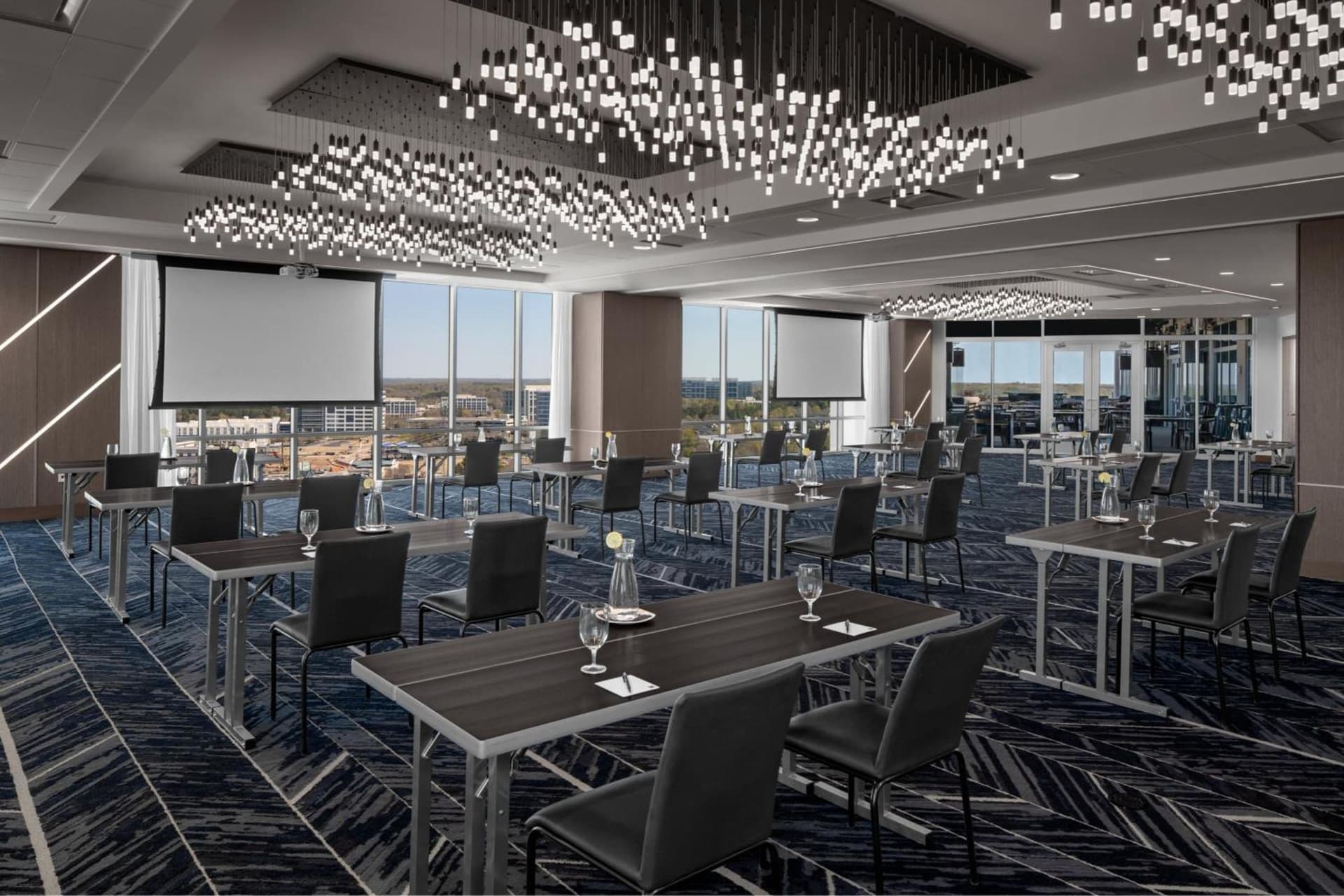 AC Hotel by Marriott Charlotte Ballantyne gallery photo in Charlotte, NC — image 11