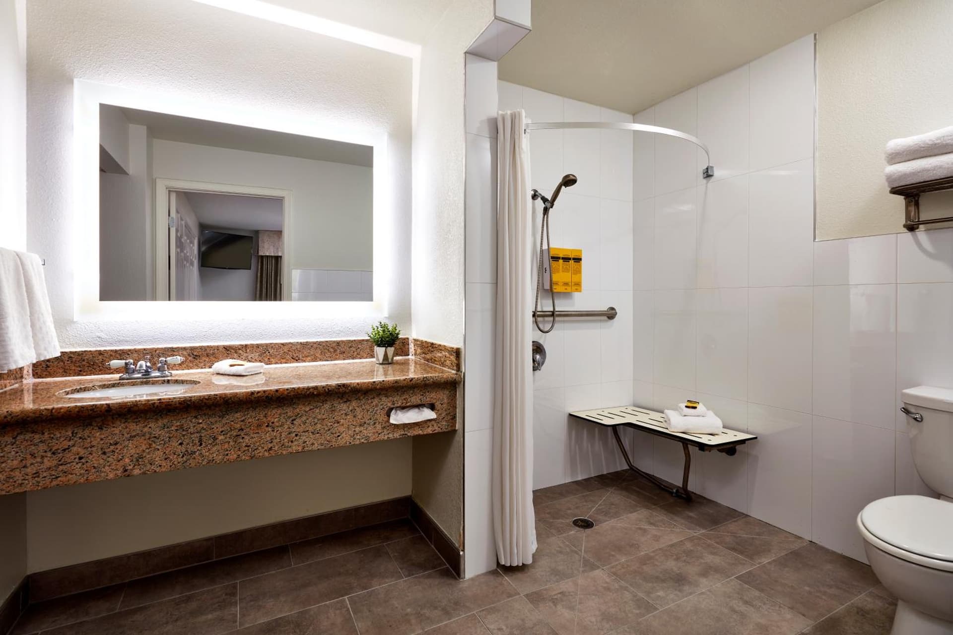 Best Western Plus Meridian Inn & Suites, Anaheim-Orange gallery photo in Orange, CA — image 66