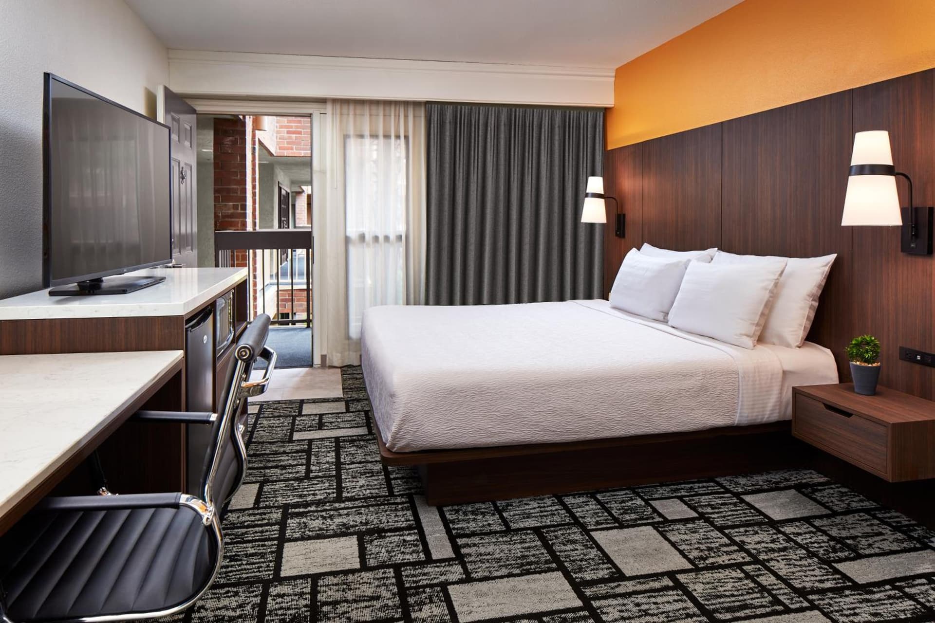 Best Western Plus Meridian Inn & Suites, Anaheim-Orange gallery photo in Orange, CA — image 64