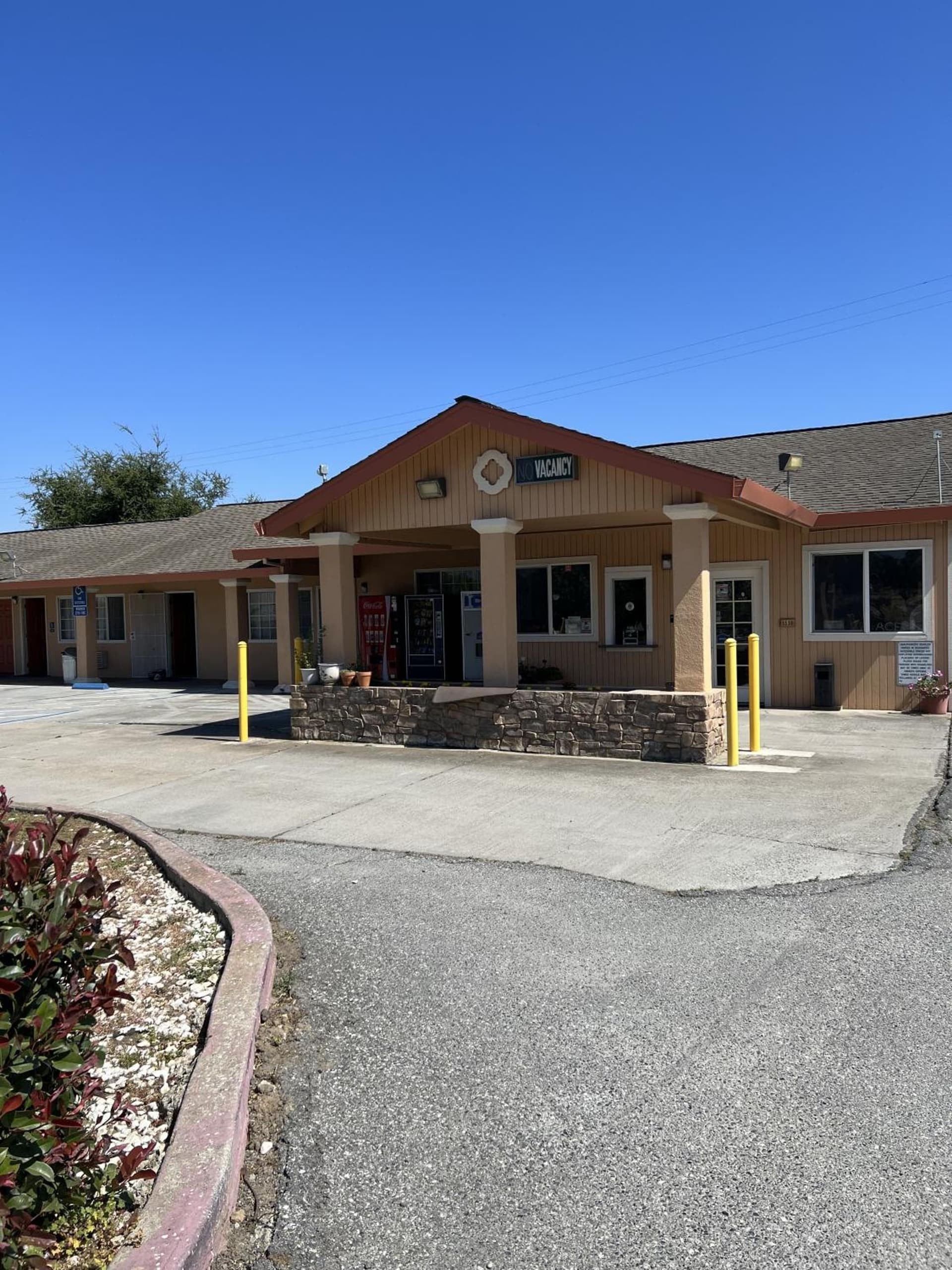 Travel Inn Gilroy gallery photo in Gilroy, CA — image 6