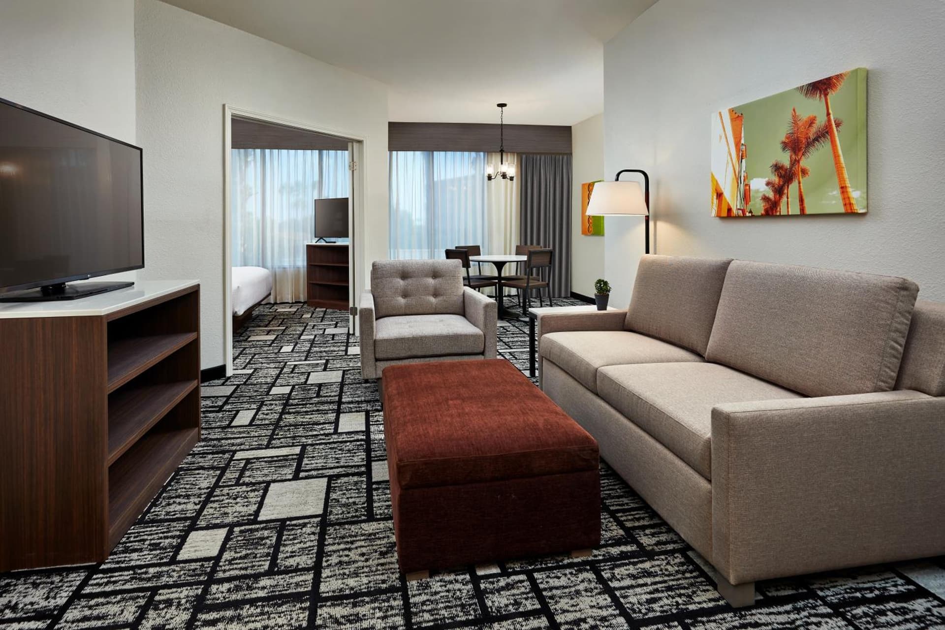 Best Western Plus Meridian Inn & Suites, Anaheim-Orange gallery photo in Orange, CA — image 33