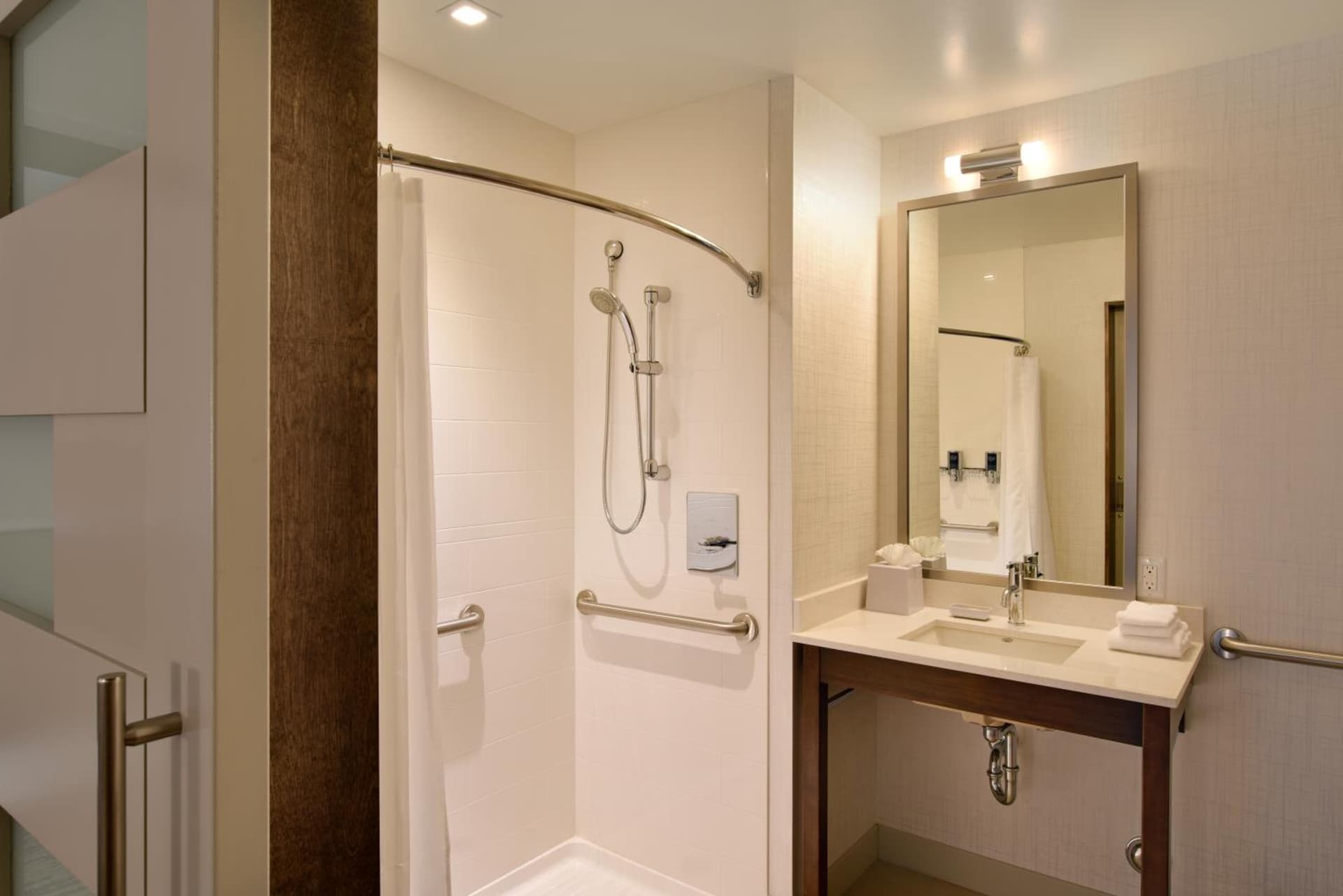 Four Points by Sheraton Coral Gables interior in Miami, FL — gallery photo 2