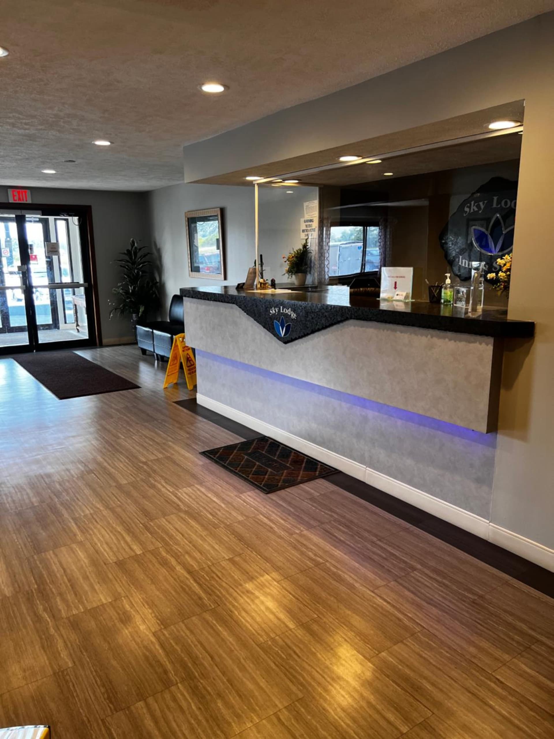 Sky Lodge Inn & Suites - Delavan property views in Delavan, WI — gallery photo 3