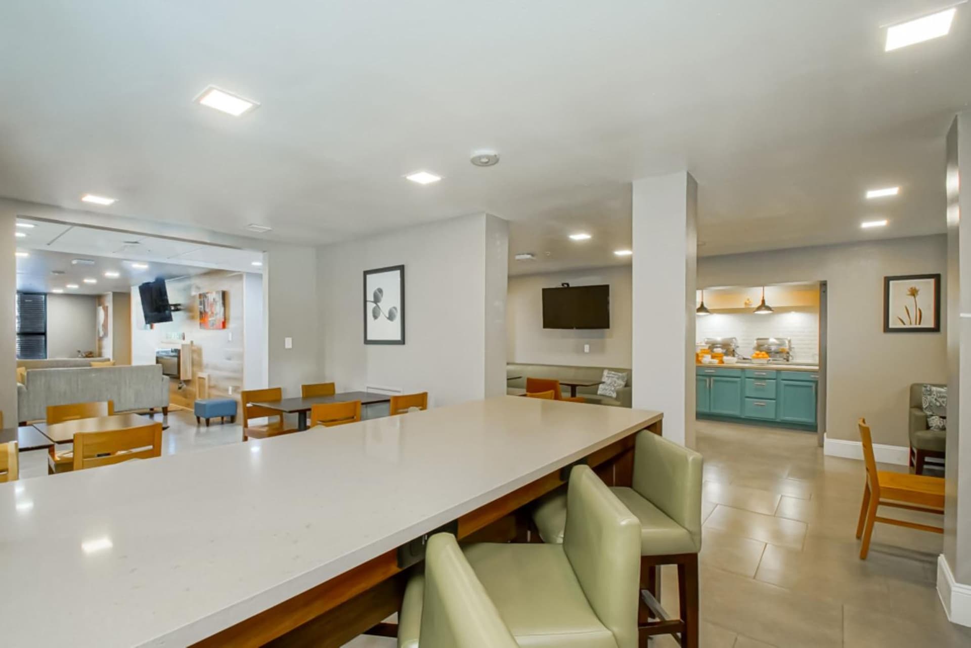 Country Inn & Suites by Radisson, New Orleans I-10 East, LA gallery photo in New Orleans, LA — image 20
