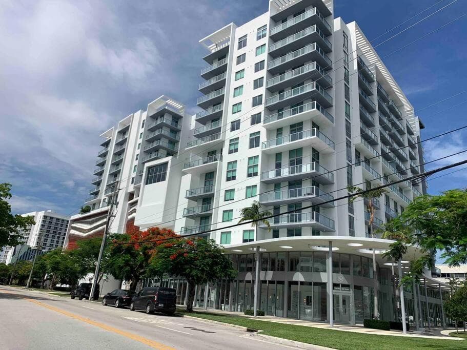 Luxury Oceanview Studio at Miami Design District featured exterior or lobby in Miami, FL — similar hotel