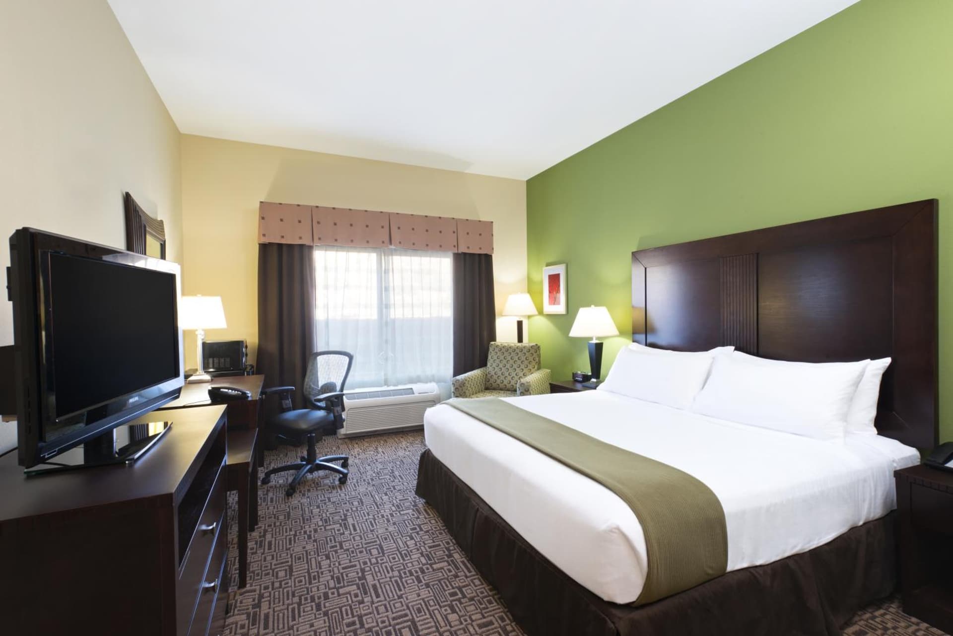 Holiday Inn Express & Suites Richfield by IHG interior in Richfield, UT — gallery photo 2