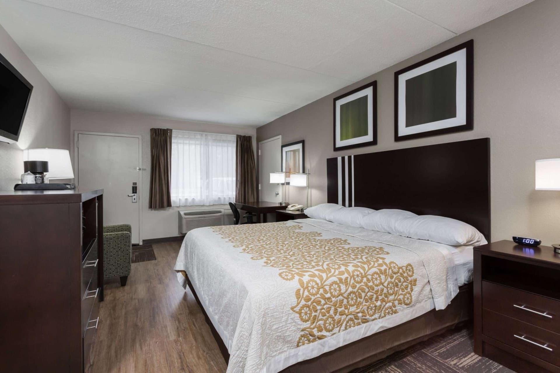Days Inn by Wyndham Harrisburg North gallery photo in Harrisburg, PA — image 29