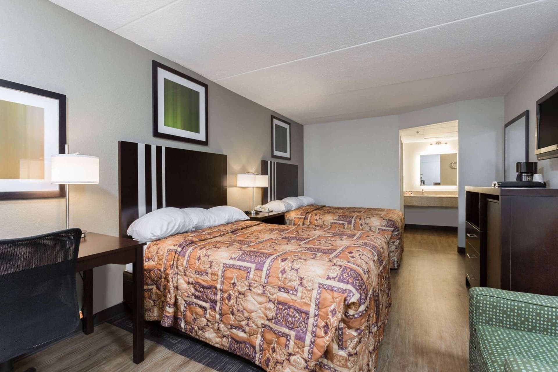 Days Inn by Wyndham Harrisburg North gallery photo in Harrisburg, PA — image 39
