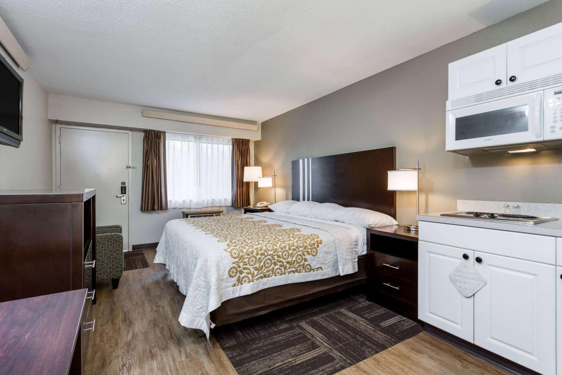 Days Inn by Wyndham Harrisburg North gallery photo in Harrisburg, PA — image 17