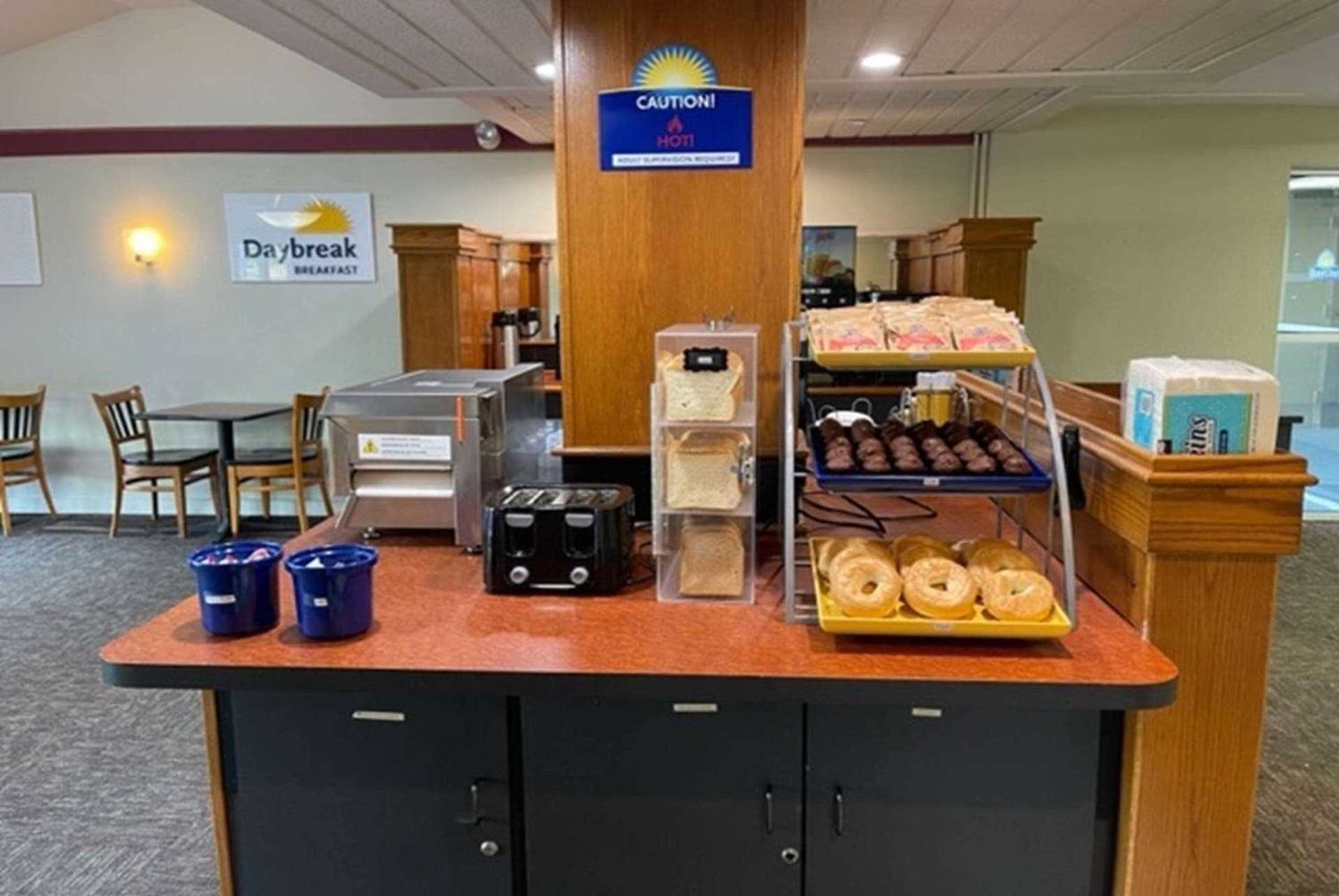 Days Inn by Wyndham Harrisburg North gallery photo in Harrisburg, PA — image 37