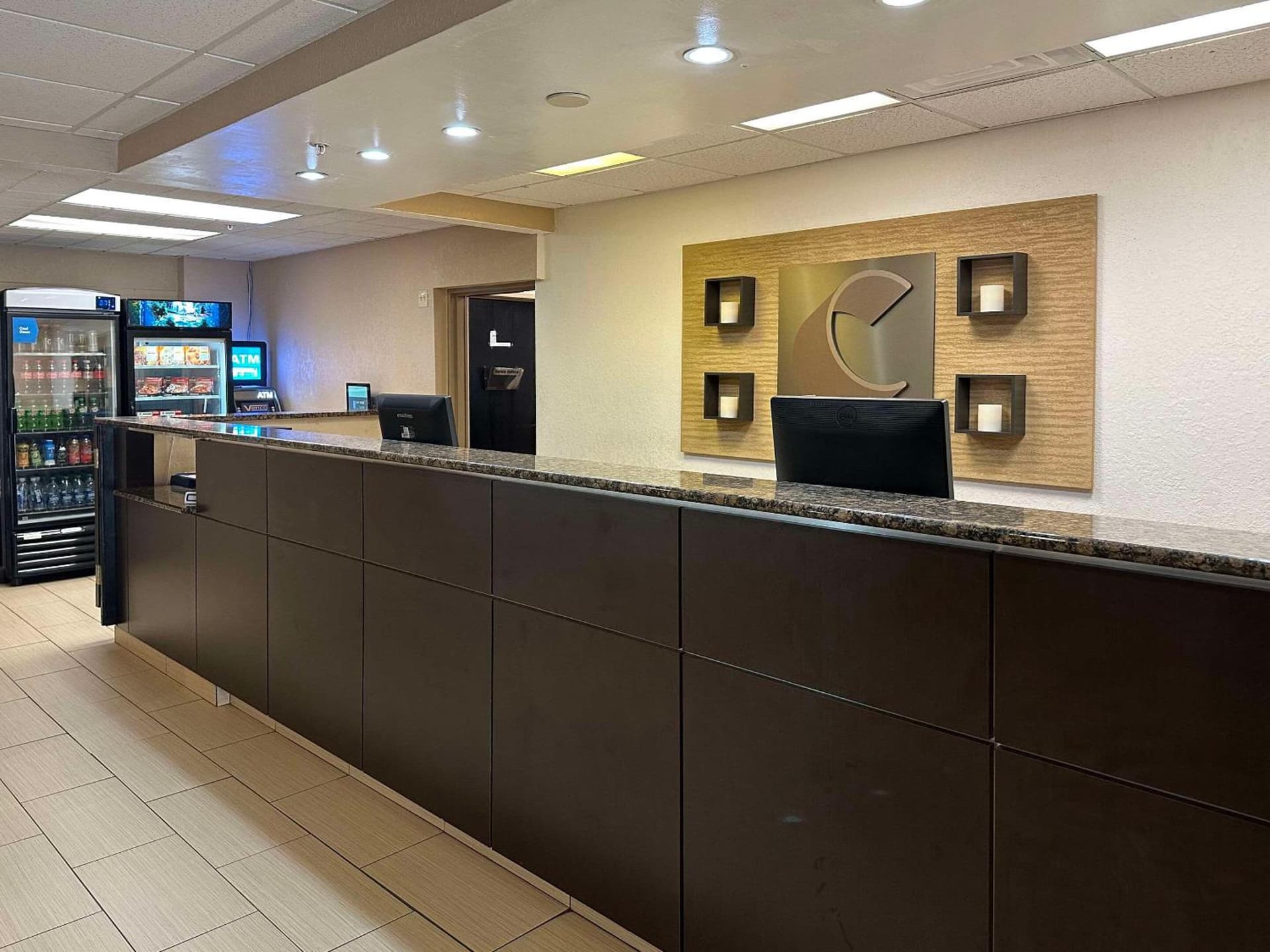 Charlotte Suites by IHG interior in Charlotte, NC — gallery photo 2