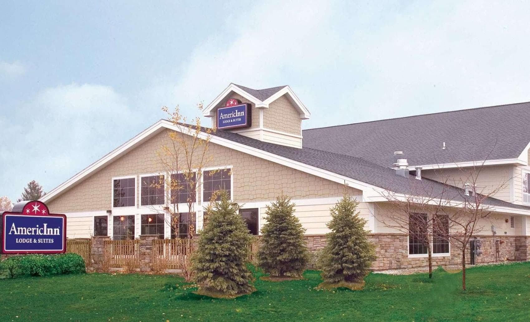 AmericInn by Wyndham Charlevoix featured exterior or lobby in Charlevoix, MI — similar hotel