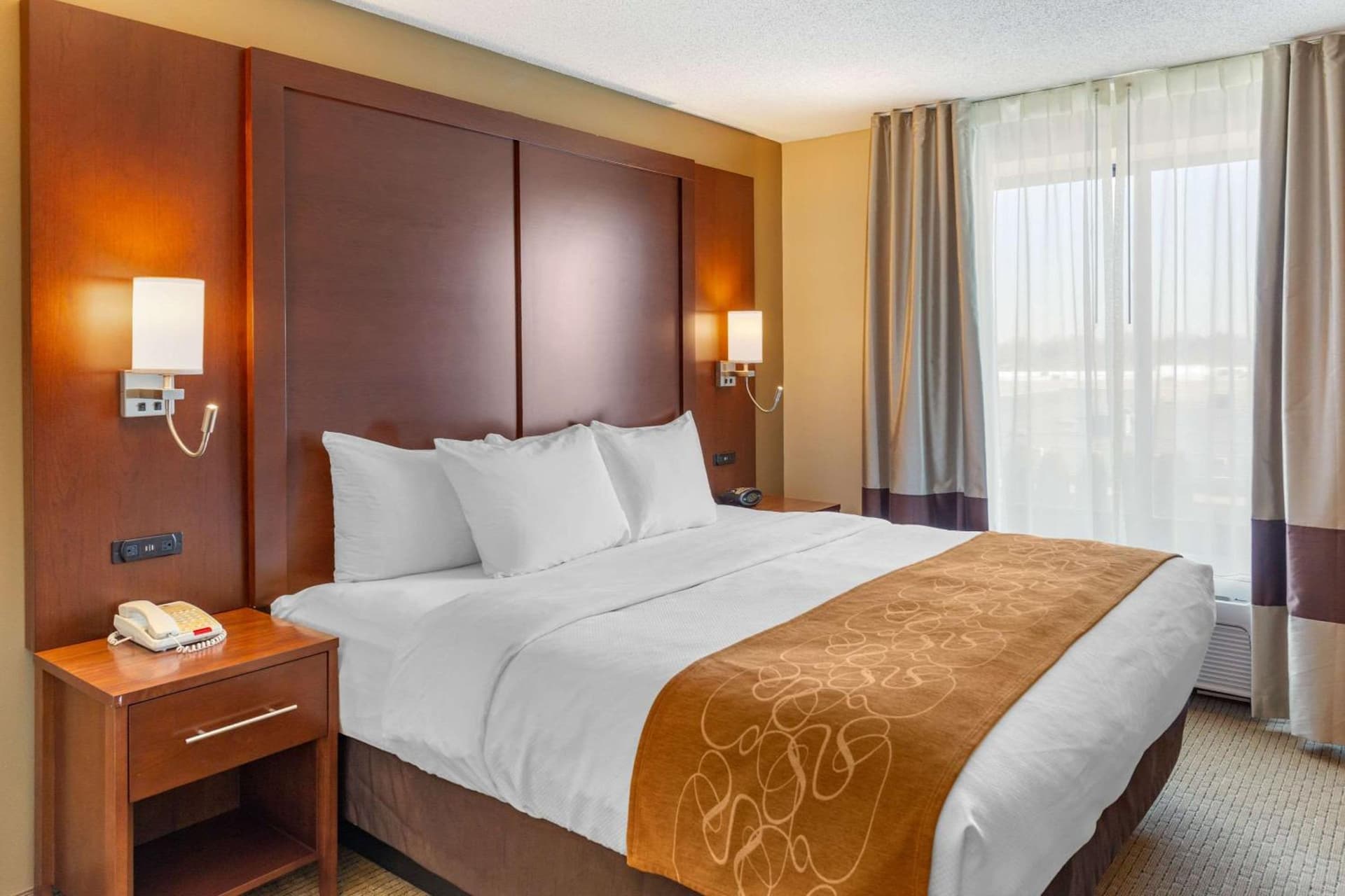 Comfort Suites Lancaster Amish Country gallery photo in Lancaster, PA — image 12