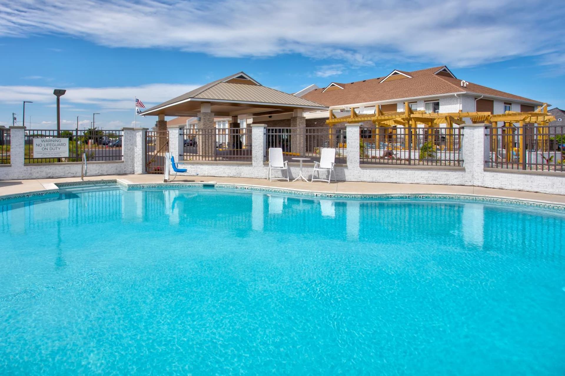 Holiday Inn Express Kitty Hawk - Outer Banks by IHG interior in Kitty Hawk, NC — gallery photo 2