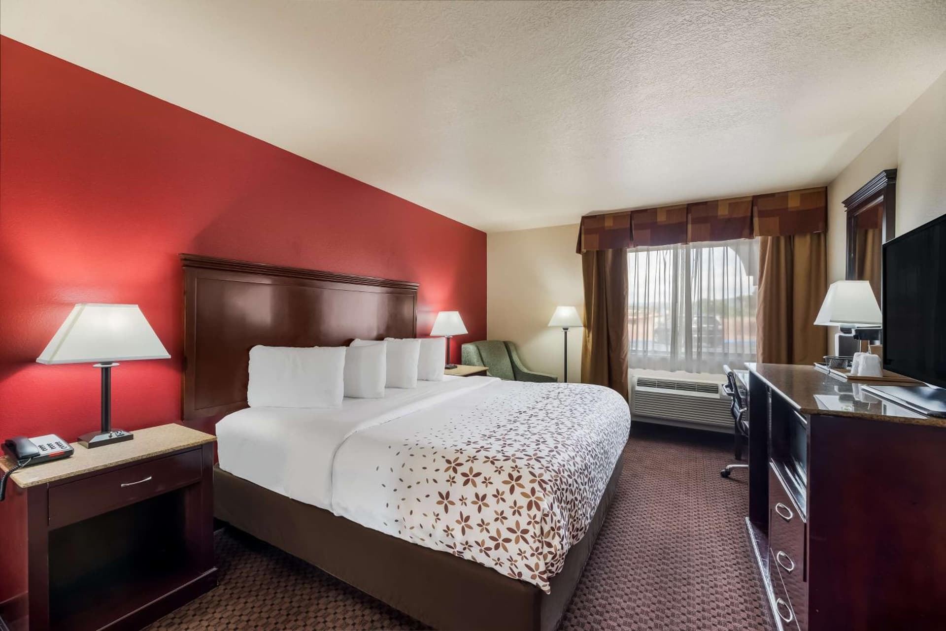 SureStay Plus Hotel by Best Western Silver City property views in Silver City, NM — gallery photo 3