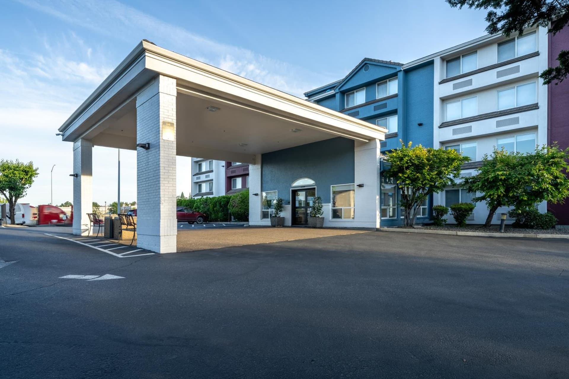 Best Western Lake Oswego Hotel & Suites gallery photo in Lake Oswego, OR — image 42