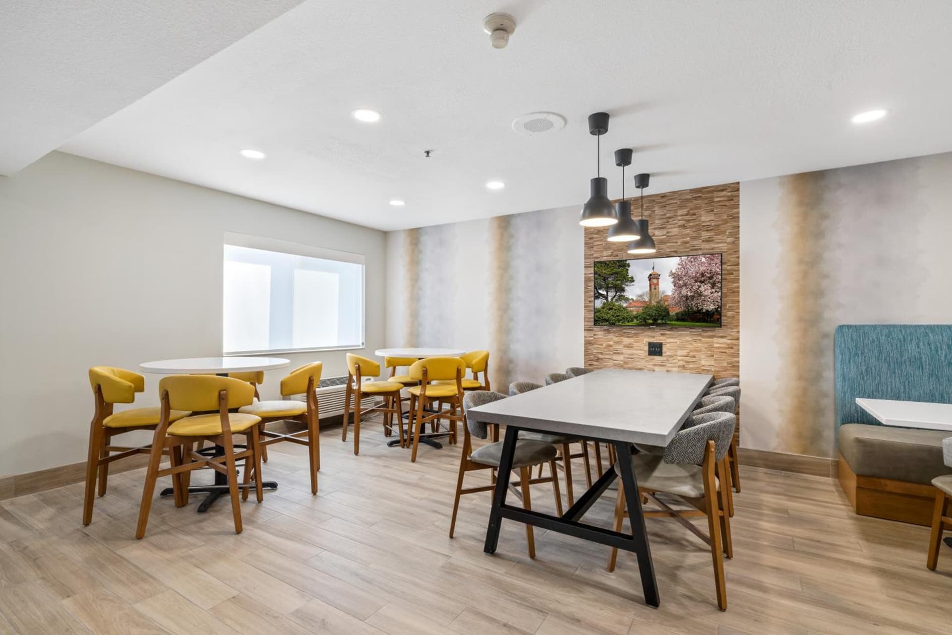 Best Western Lake Oswego Hotel & Suites gallery photo in Lake Oswego, OR — image 9