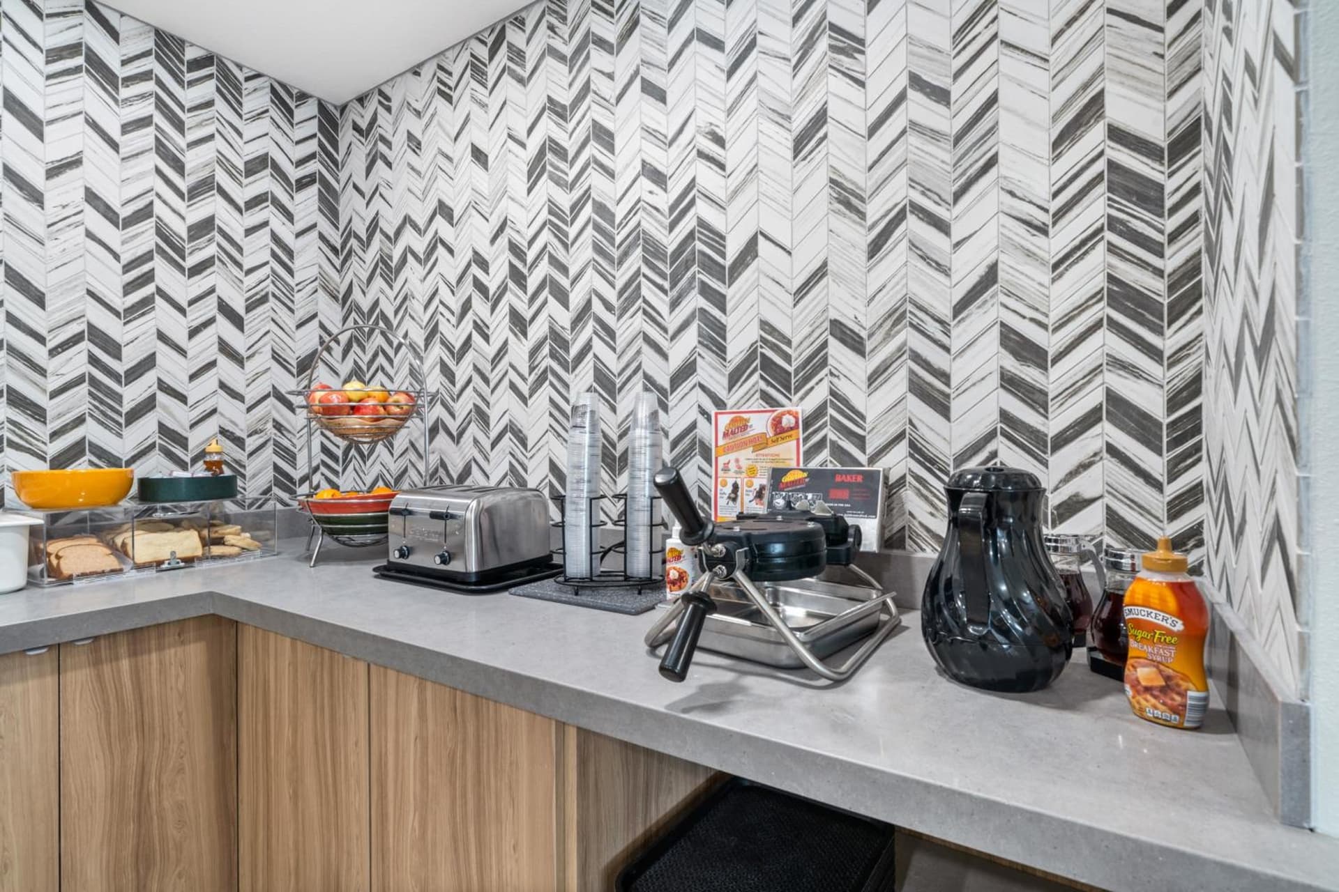 Best Western Lake Oswego Hotel & Suites gallery photo in Lake Oswego, OR — image 97