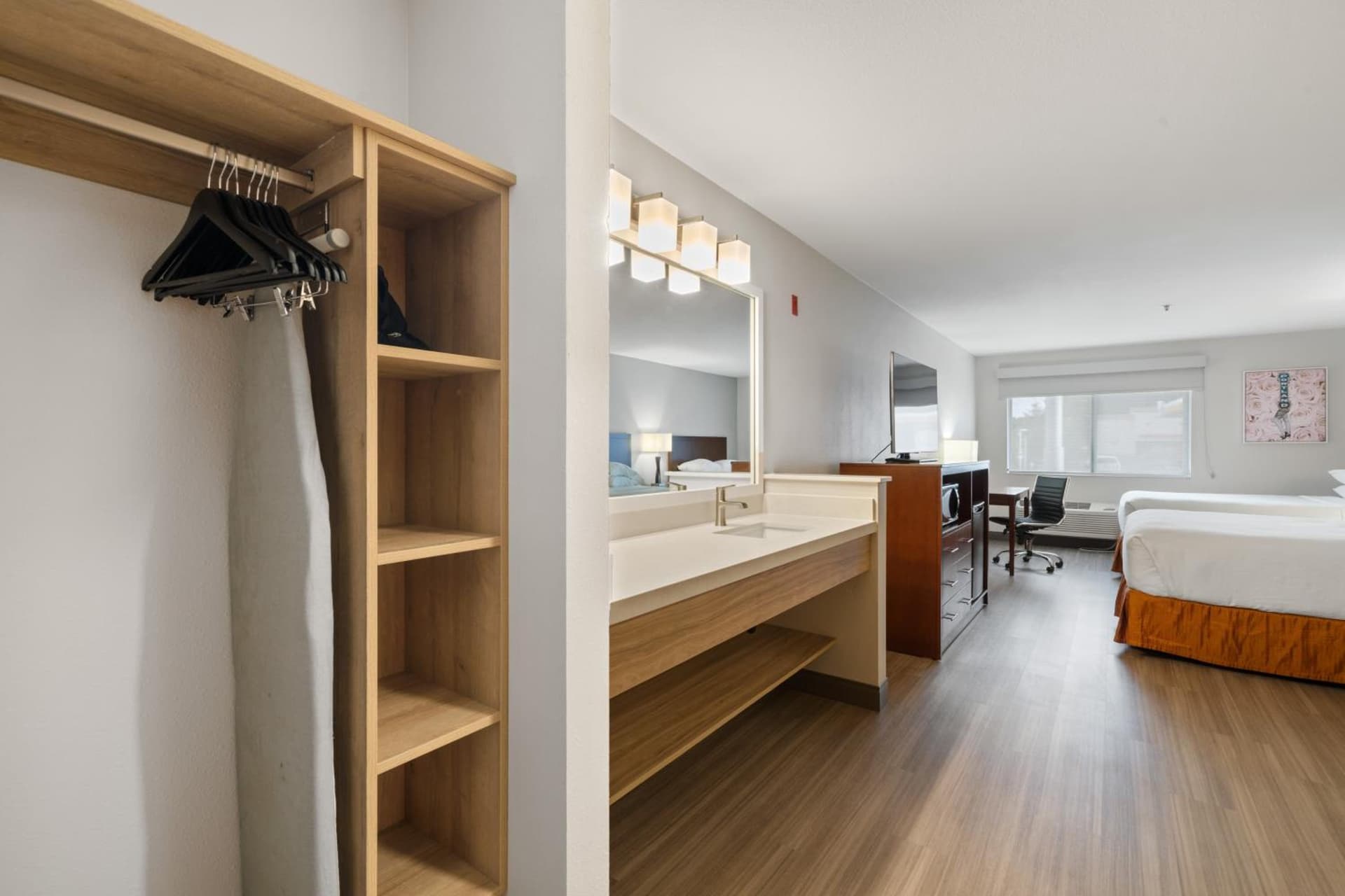 Best Western Lake Oswego Hotel & Suites gallery photo in Lake Oswego, OR — image 113