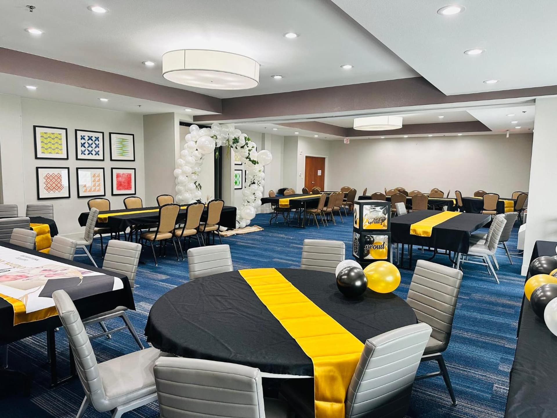 Holiday Inn Express Hotel & Suites Mansfield by IHG gallery photo in Mansfield, TX — image 11