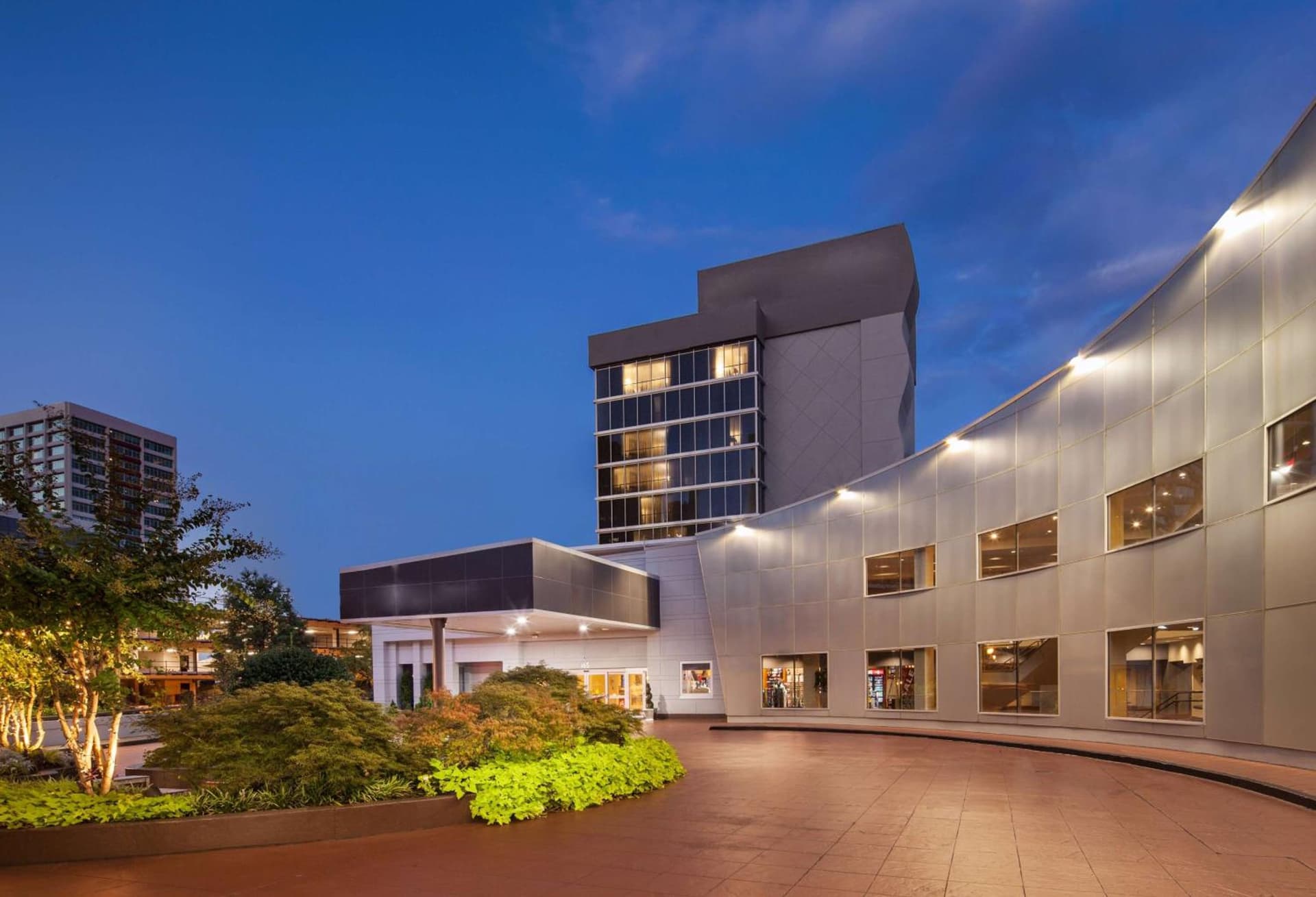 Courtland Grand Hotel, Trademark Collection by Wyndham former Sheraton Atlanta exterior or lobby in Atlanta, GA — main listing photo