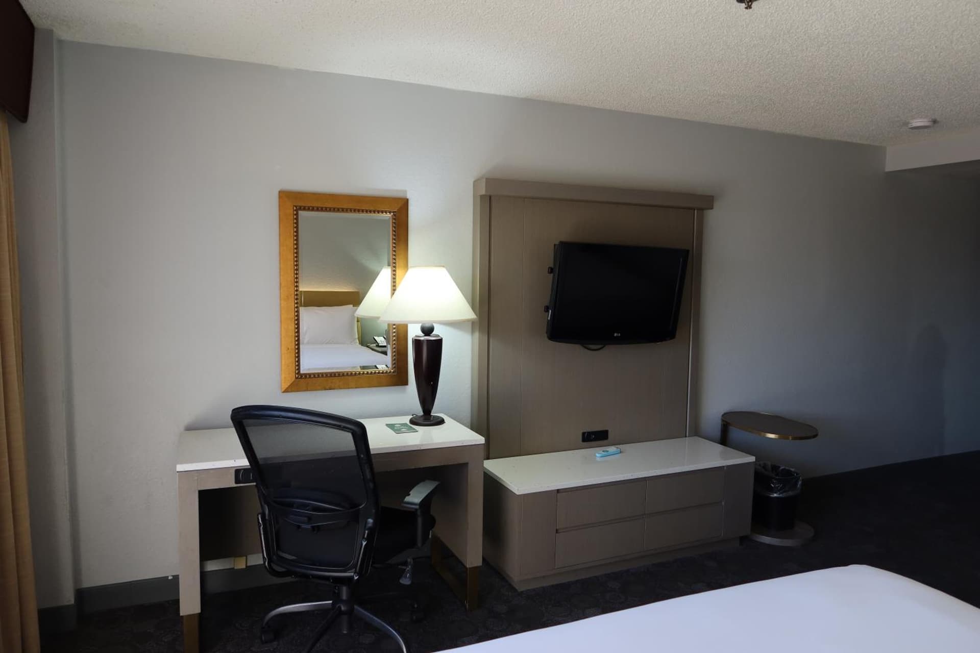 GreenTree Hotel Phoenix West gallery photo in Phoenix, AZ — image 29