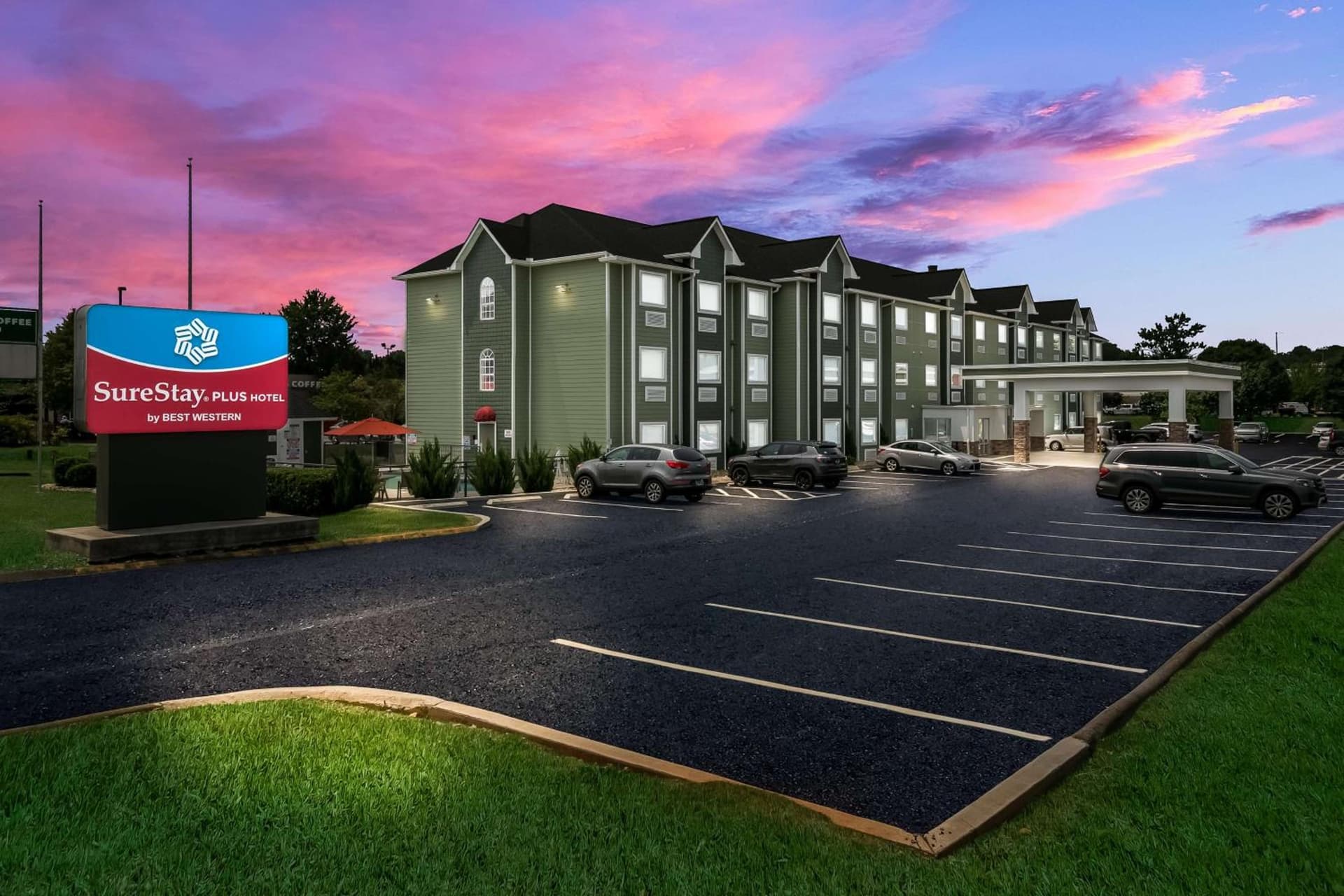 SureStay Plus Hotel by Best Western Sevierville featured exterior or lobby in Sevierville, TN — similar hotel