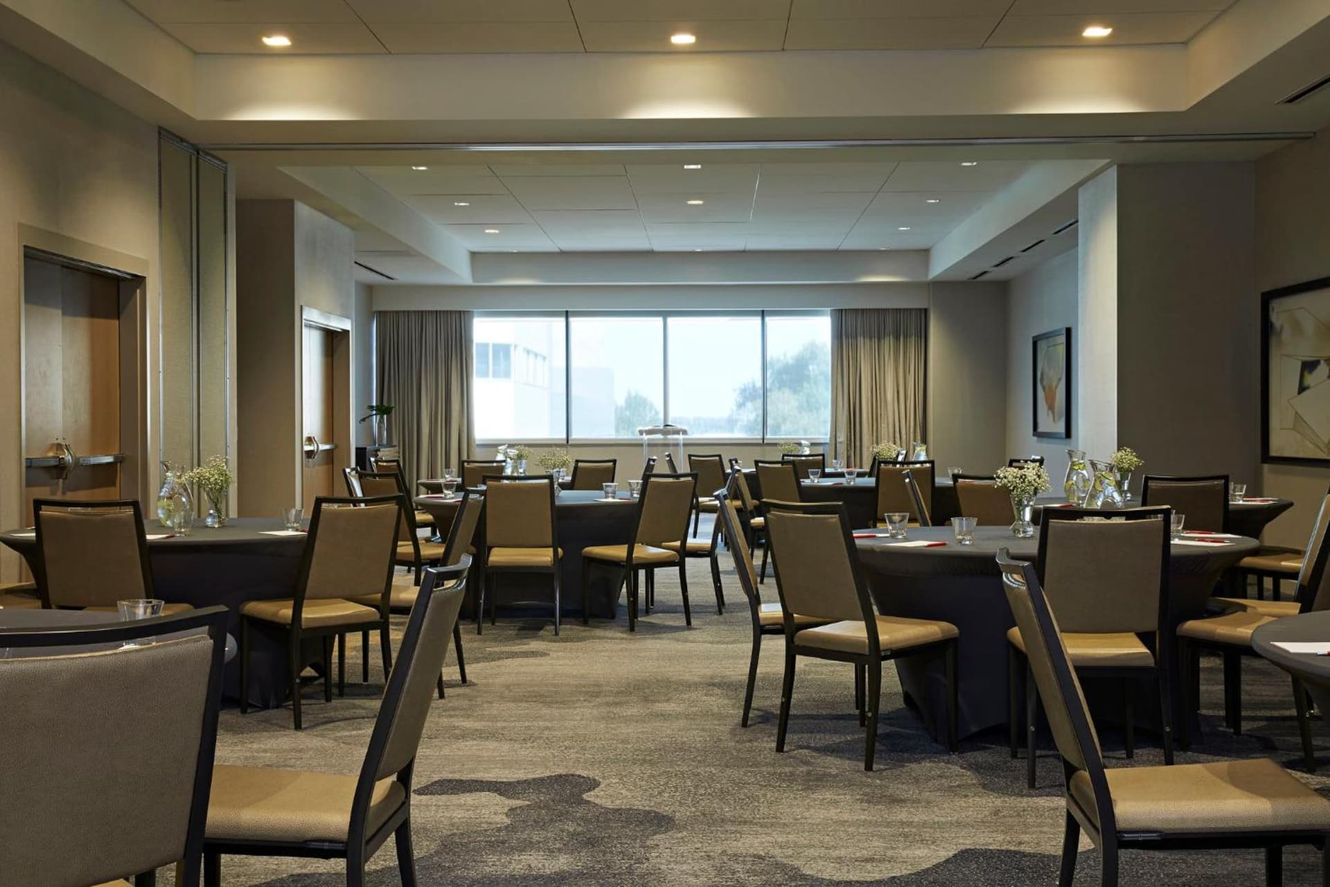 Kimpton Sawyer Hotel by IHG gallery photo in Sacramento, CA — image 11