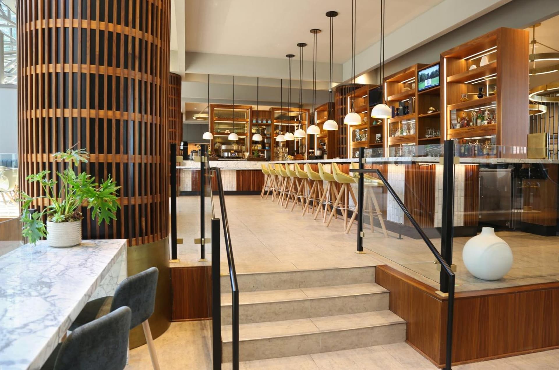 Crowne Plaza Atlanta Perimeter at Ravinia by IHG gallery photo in Atlanta, GA — image 133
