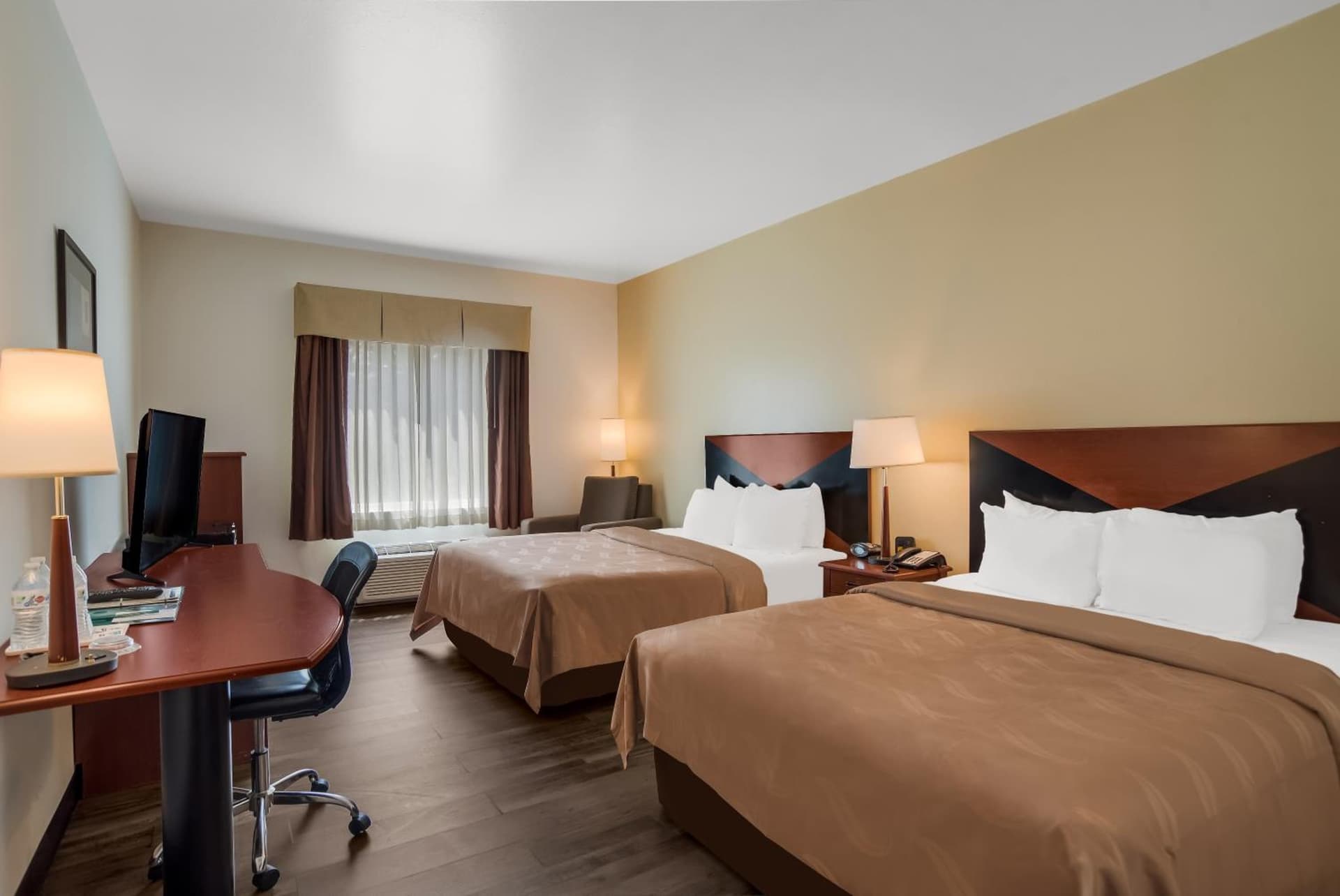 Quality Inn & Suites Chambersburg Northeast gallery photo in Chambersburg, PA — image 31