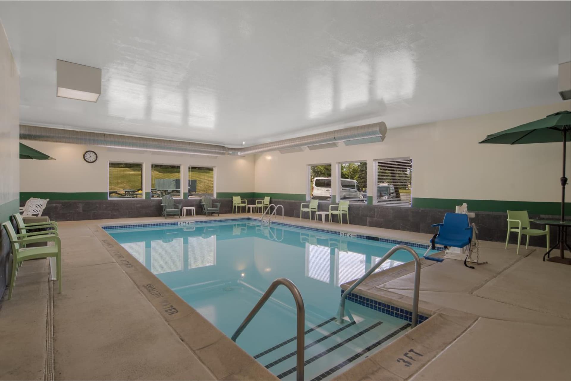 Quality Inn & Suites Chambersburg Northeast interior in Chambersburg, PA — gallery photo 2