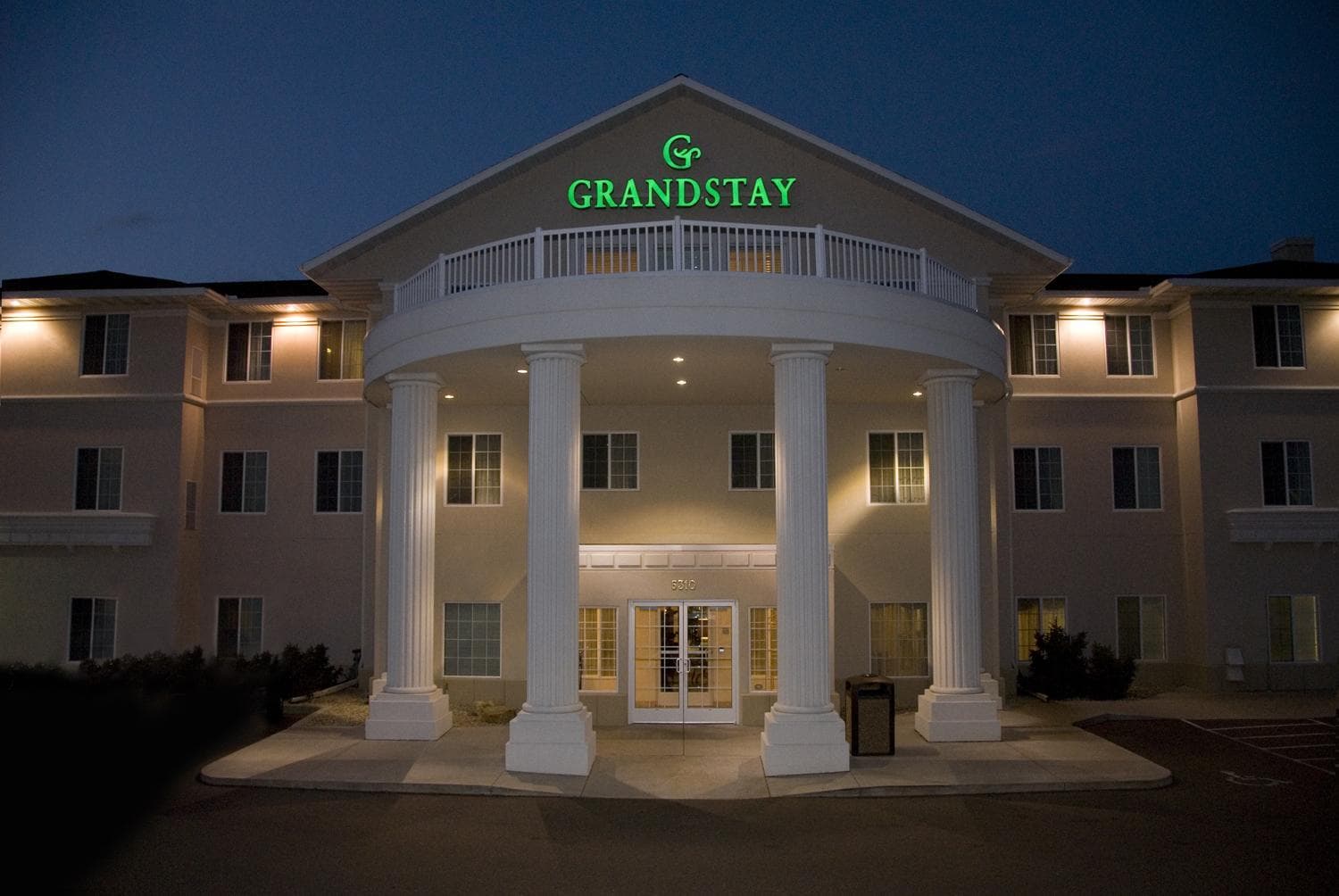 GrandStay Residential Suites Hotel - Eau Claire gallery photo in Eau Claire, WI — image 16