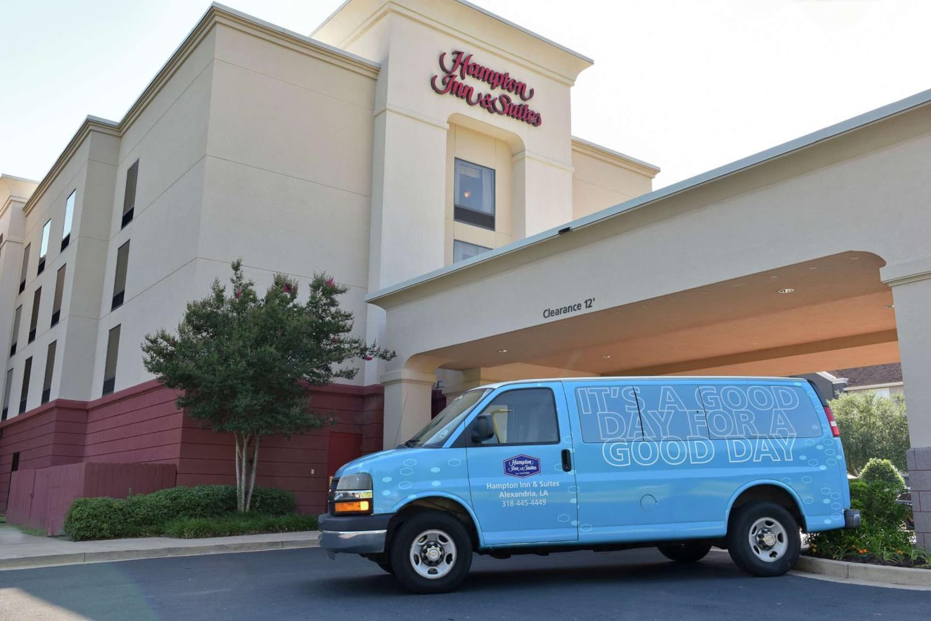 Hampton Inn & Suites Alexandria interior in Alexandria, LA — gallery photo 2