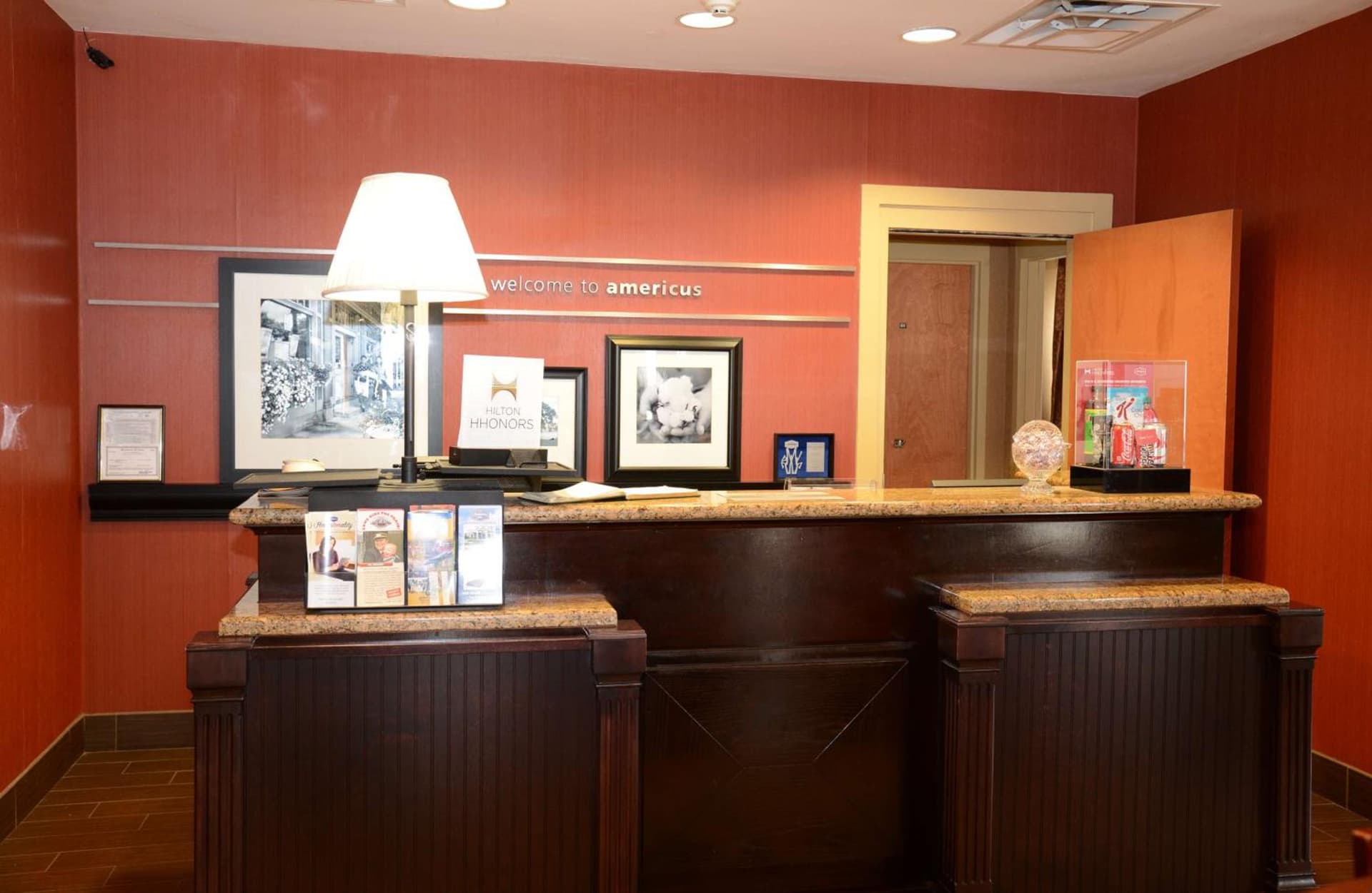 Hampton Inn Americus interior in Americus, GA — gallery photo 2