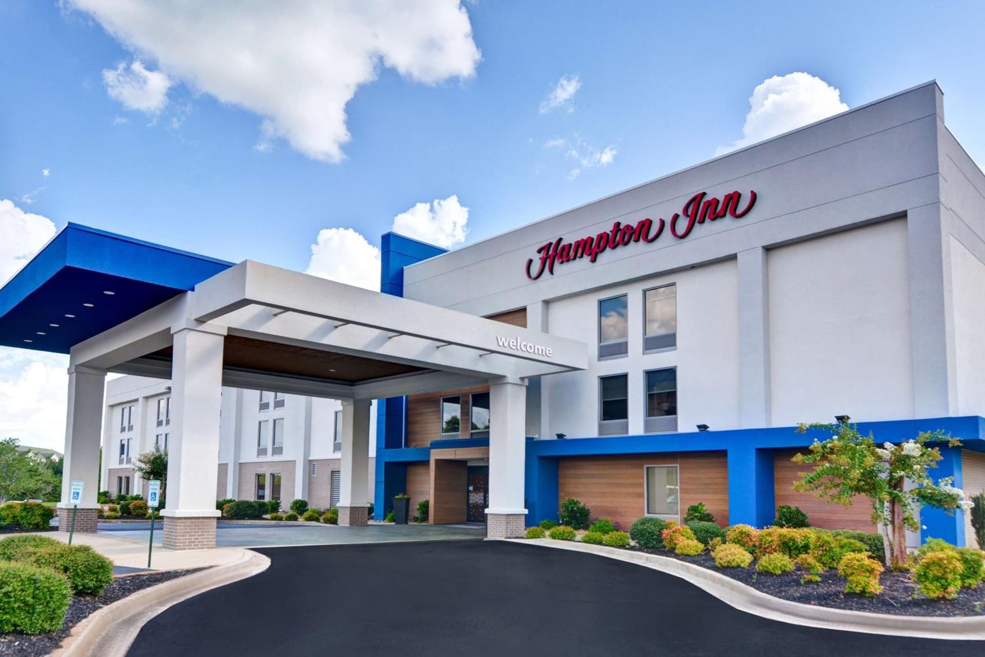Hampton Inn Anderson interior in Anderson, SC — gallery photo 2
