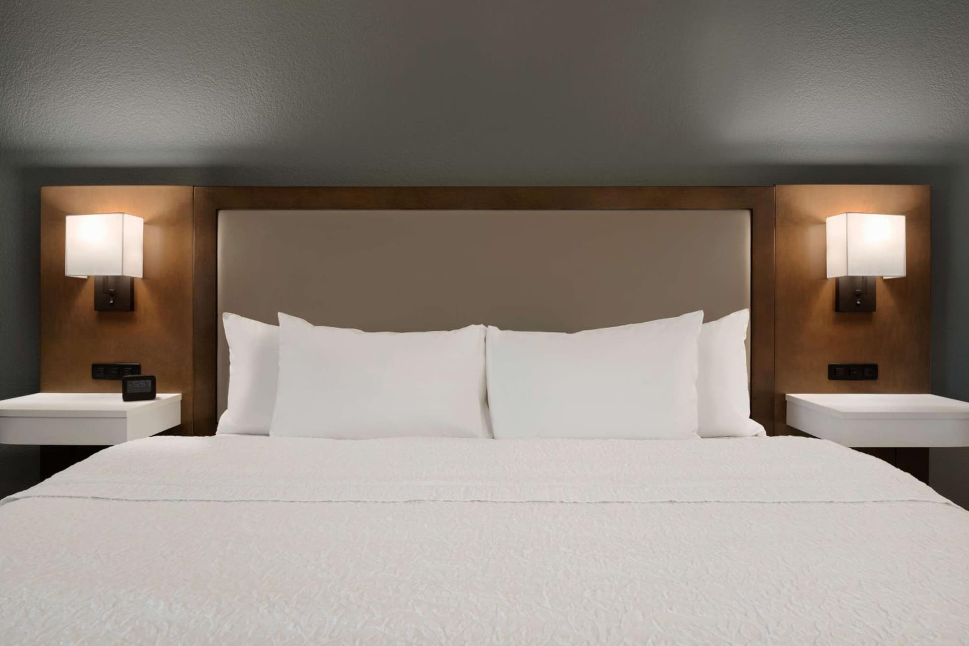 Hampton Inn Appleton-Fox River Mall Area gallery photo in Appleton, WI — image 26