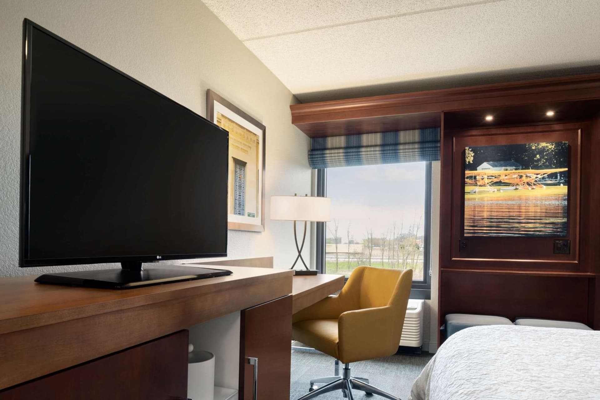 Hampton Inn Appleton-Fox River Mall Area gallery photo in Appleton, WI — image 18