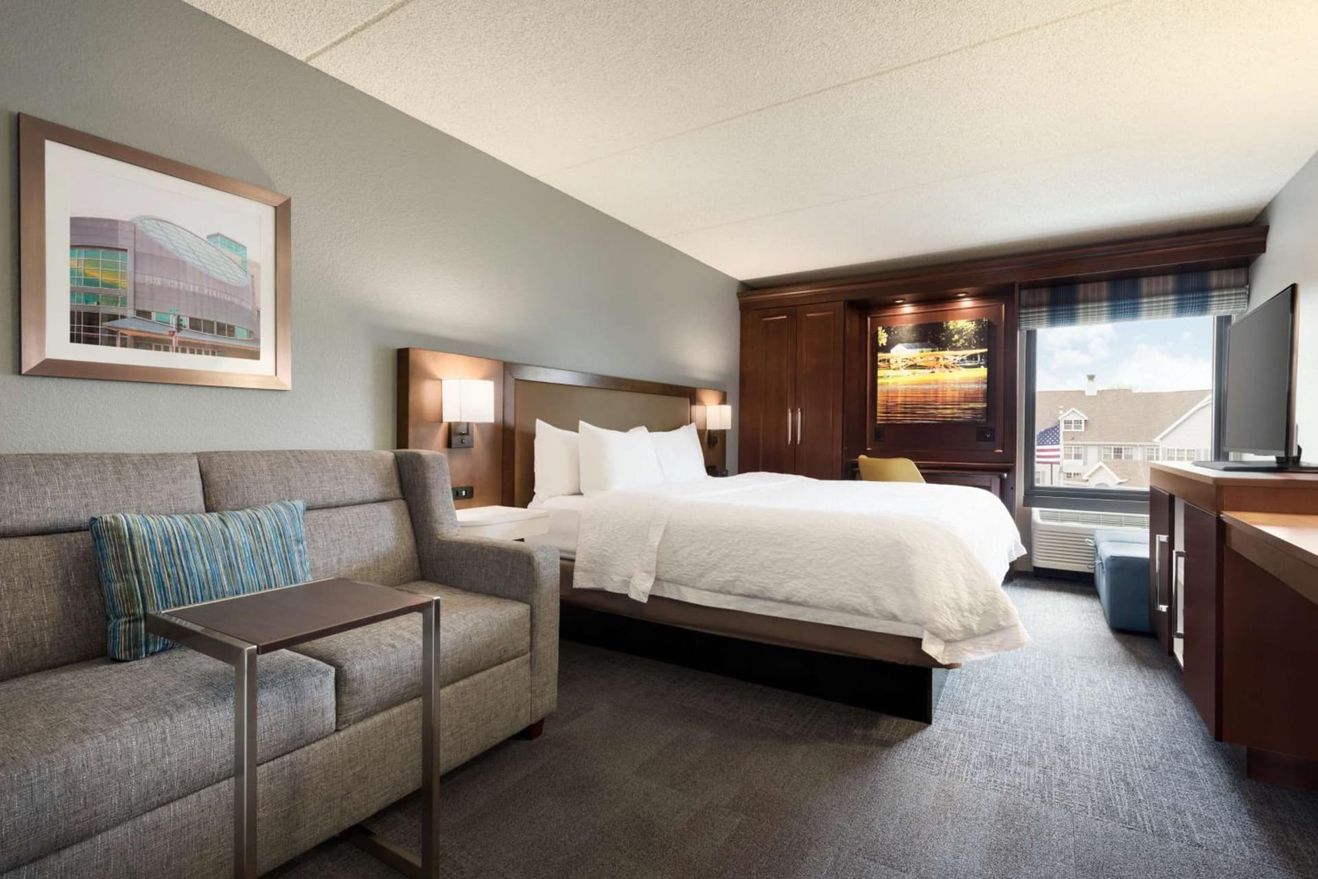 Hampton Inn Appleton-Fox River Mall Area gallery photo in Appleton, WI — image 4