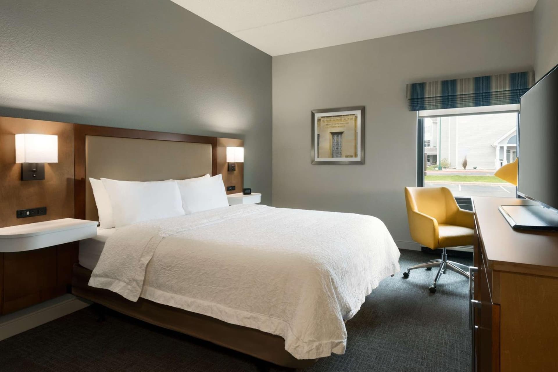 Hampton Inn Appleton-Fox River Mall Area gallery photo in Appleton, WI — image 11
