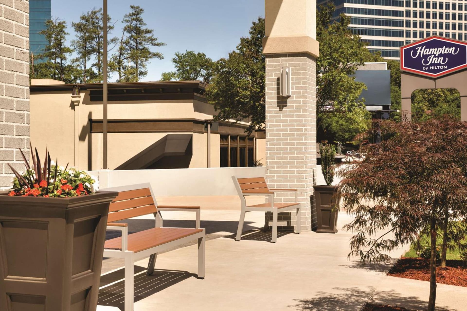 Hampton Inn Atlanta-Buckhead interior in Atlanta, GA — gallery photo 2