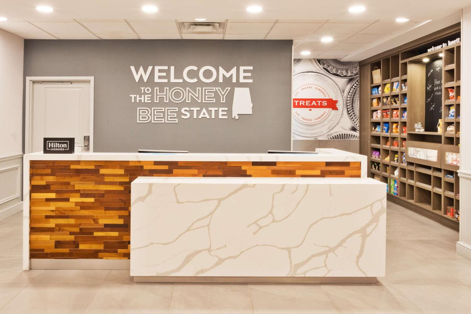 Hampton Inn & Suites Lanett/West Point gallery photo in Lanett, AL — image 25