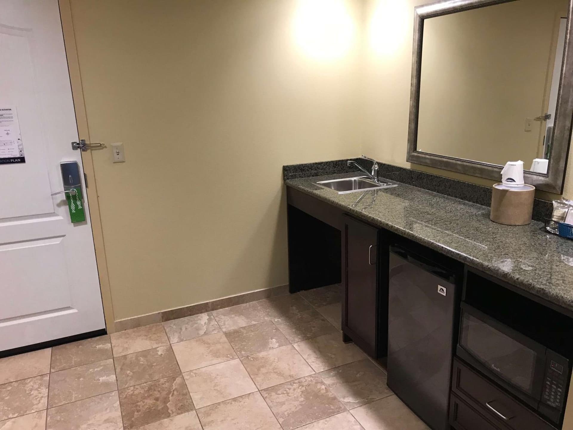 Hampton Inn and Suites Austin - Lakeway gallery photo in Lakeway, TX — image 16