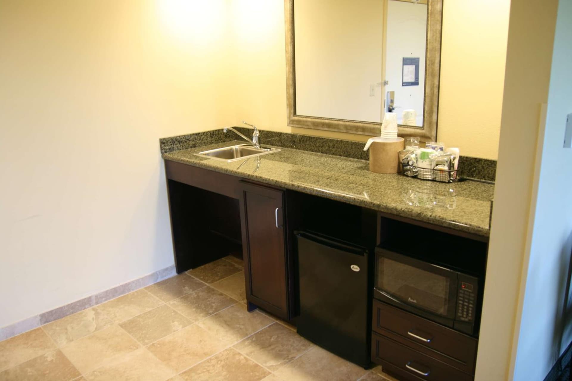 Hampton Inn and Suites Austin - Lakeway gallery photo in Lakeway, TX — image 13
