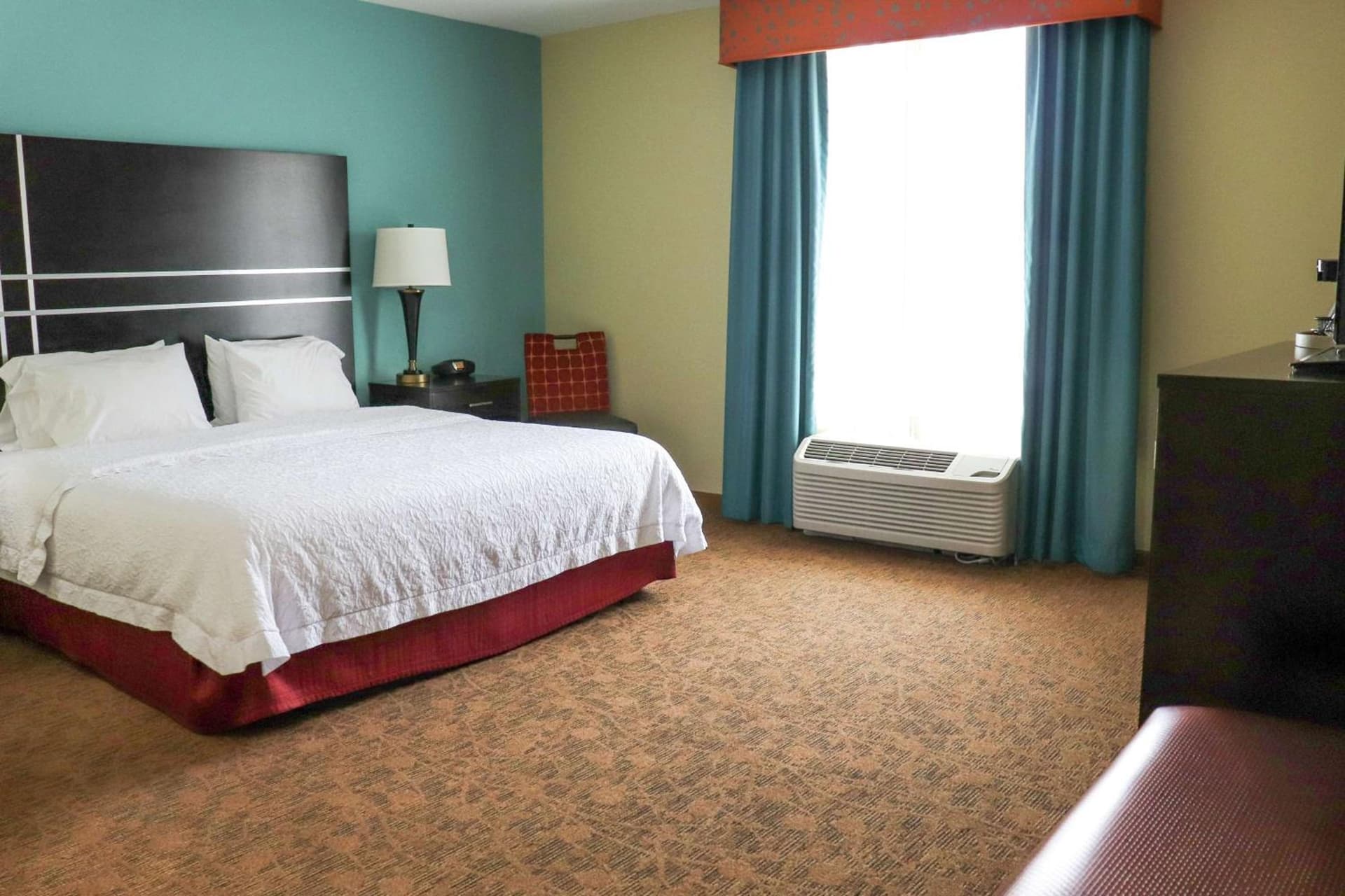 Hampton Inn Austin Oak Hill property views in Austin, TX — gallery photo 3