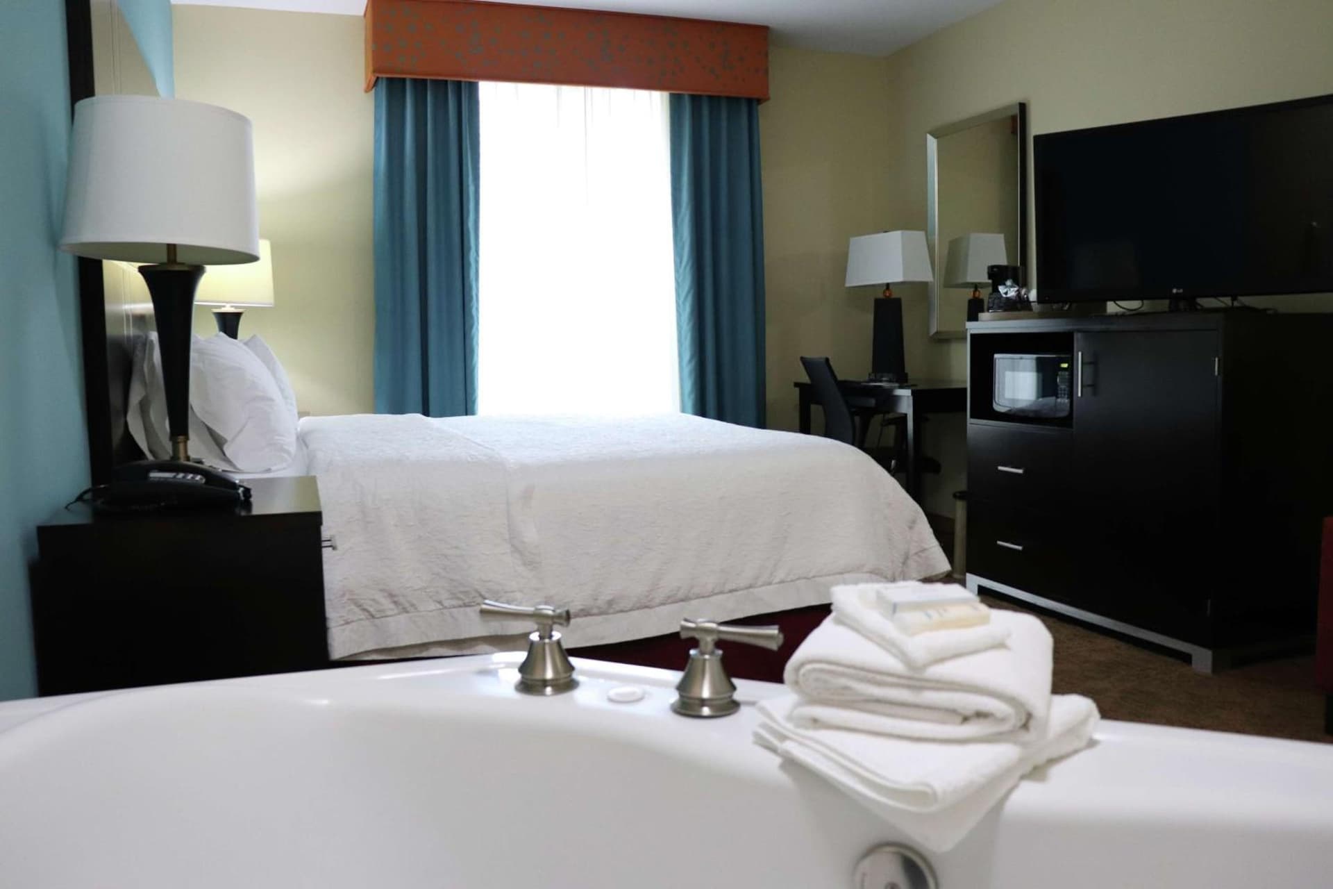 Hampton Inn Austin Oak Hill gallery photo in Austin, TX — image 11